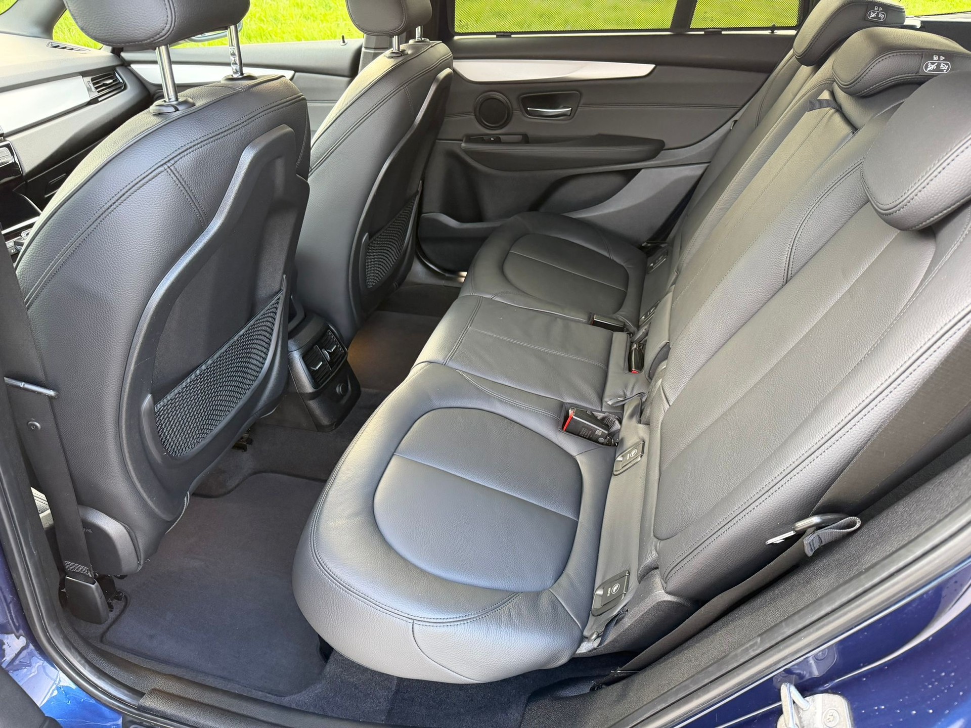 BMW 220d xDrive Gran Tourer M Sport Steptronic-image-11
