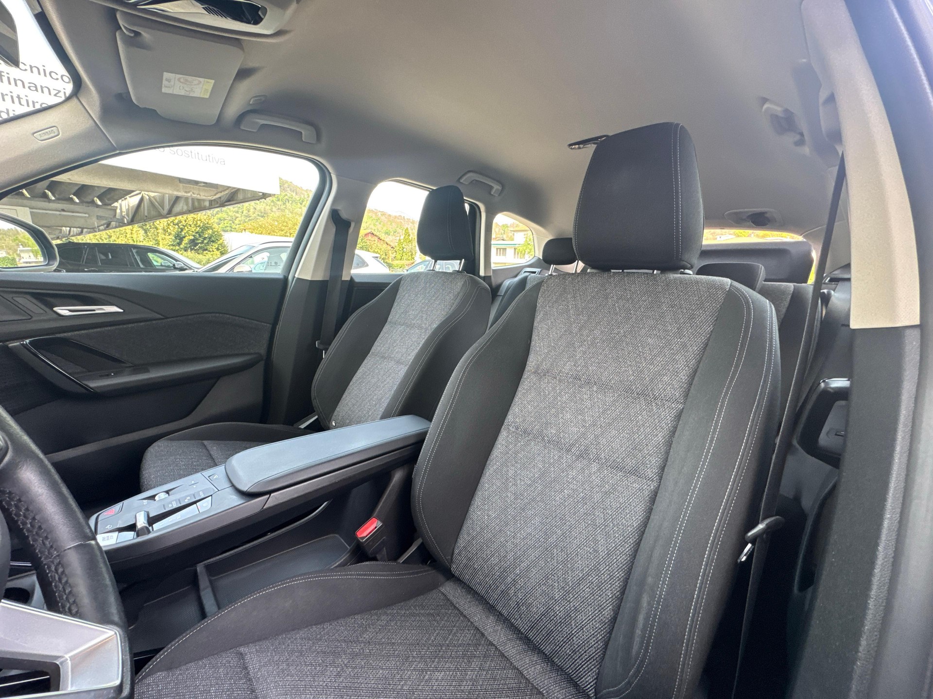 BMW X1 30e xDrive-image-11