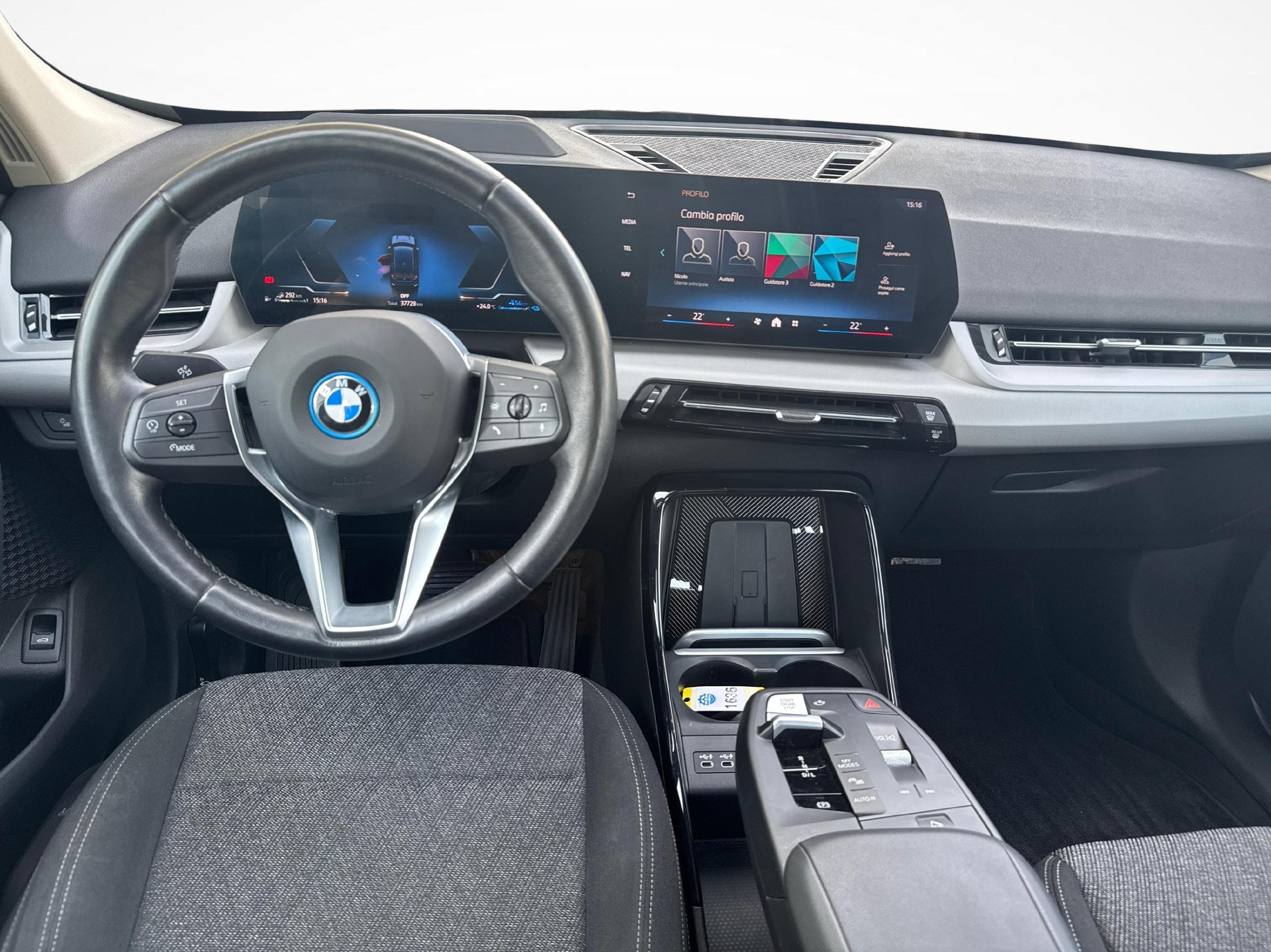 BMW X1 30e xDrive-image-13