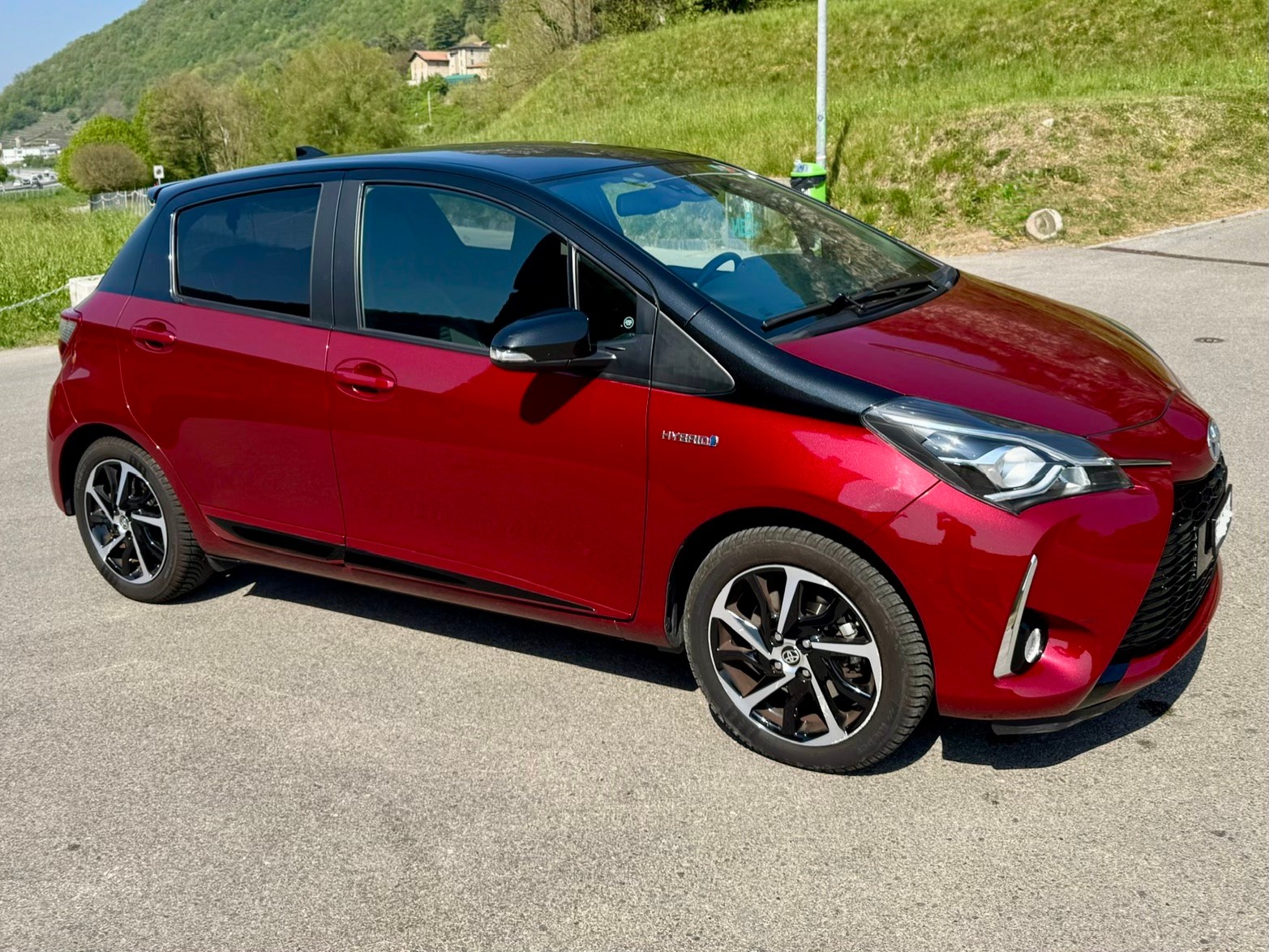 TOYOTA 1.5 VVT-i Hybrid Trend e-CVT