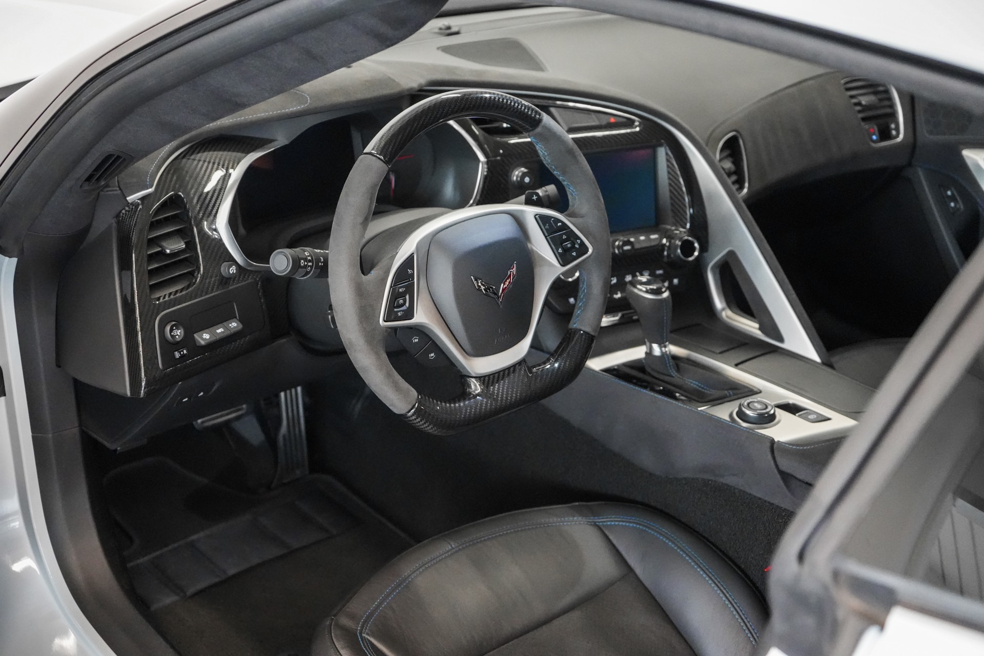 CHEVROLET Corvette Coupé Z06 3LZ Carbon 65 Edition Automatic-image-9