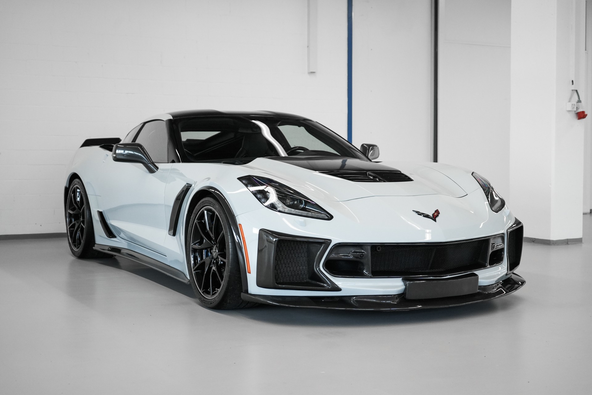 CHEVROLET Corvette Coupé Z06 3LZ Carbon 65 Edition Automatic-showroom-element-2