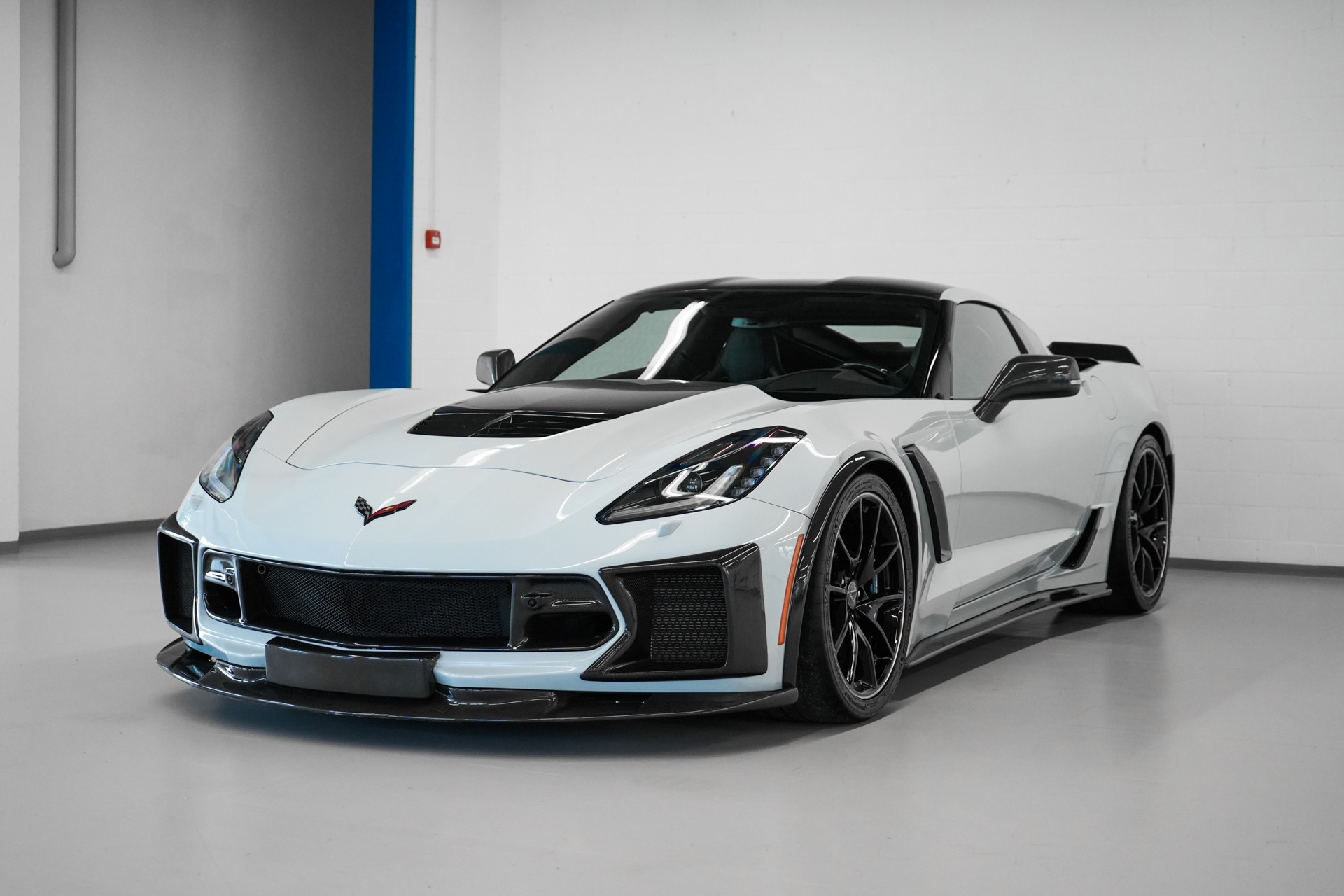CHEVROLET Corvette Coupé Z06 3LZ Carbon 65 Edition Automatic-showroom-element-1