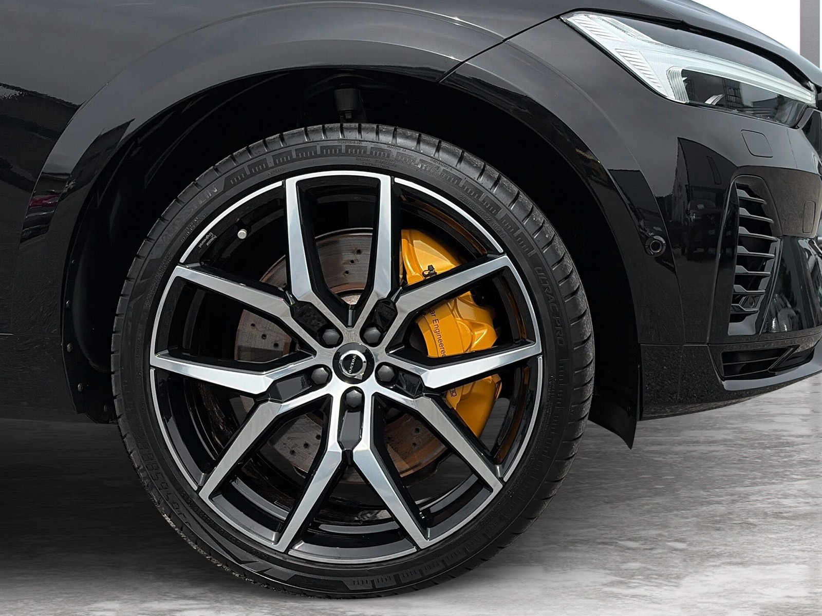 VOLVO XC60 2.0 T8 TE Polestar eAWD-image-6