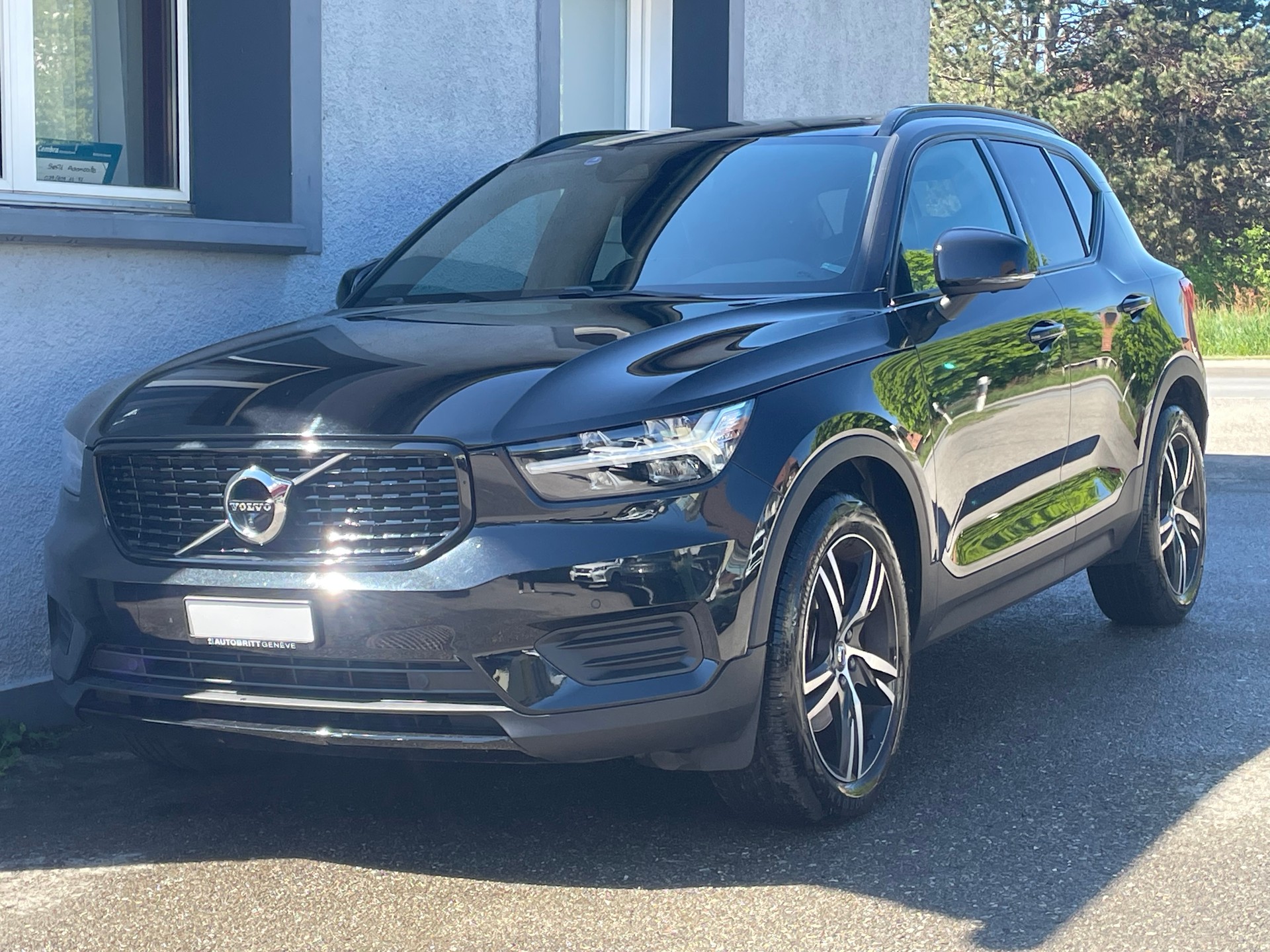 VOLVO XC40 B4 Benzin Mild Hybrid AWD Ultim. Bright DCT-image-1