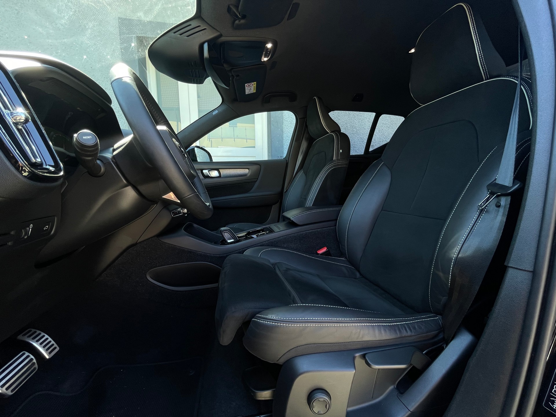 VOLVO XC40 B4 Benzin Mild Hybrid AWD Ultim. Bright DCT-image-11