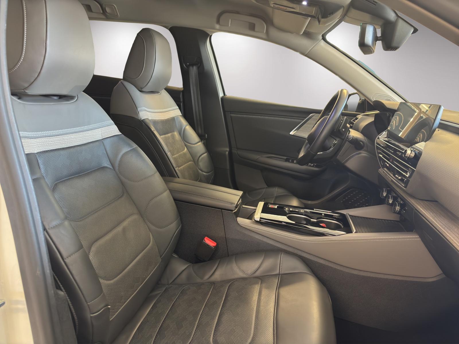 CITROEN C5 X 1.6 Plug-in Hybrid Shine Pack-image-11