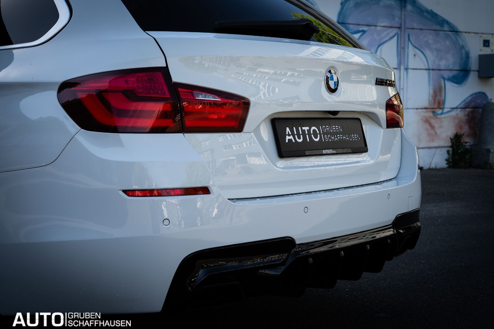 BMW M550 d xDrive Touring Steptronic-image-27