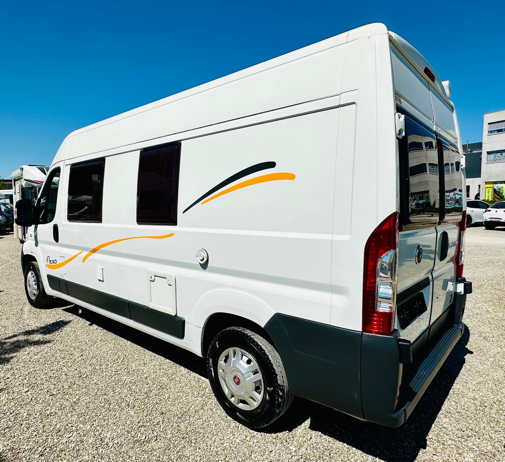 FIAT 2.3JTD 120PS ADRIA Sun Living ***TOP GEPFLEGT-AB MFK***-image-4