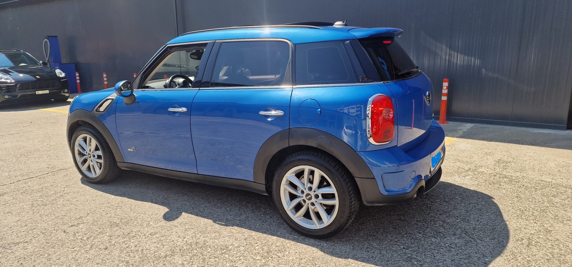 MINI Countryman Cooper S ALL4 Steptronic-showroom-element-3