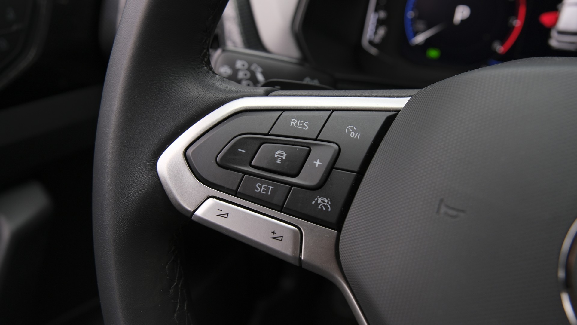 VW T-Cross 1.0 TSI EVO Life DSG-image-16
