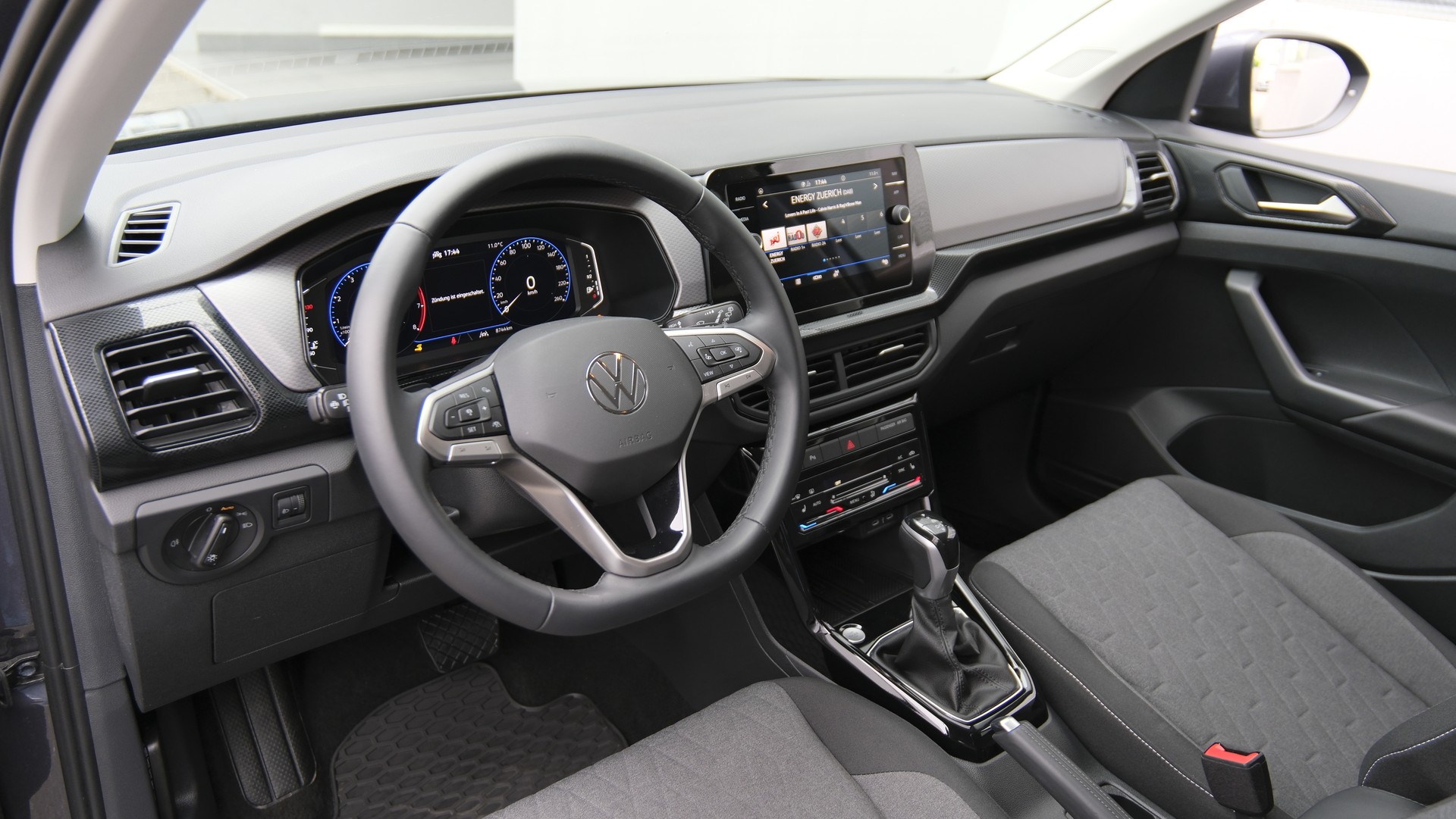 VW T-Cross 1.0 TSI EVO Life DSG-image-19