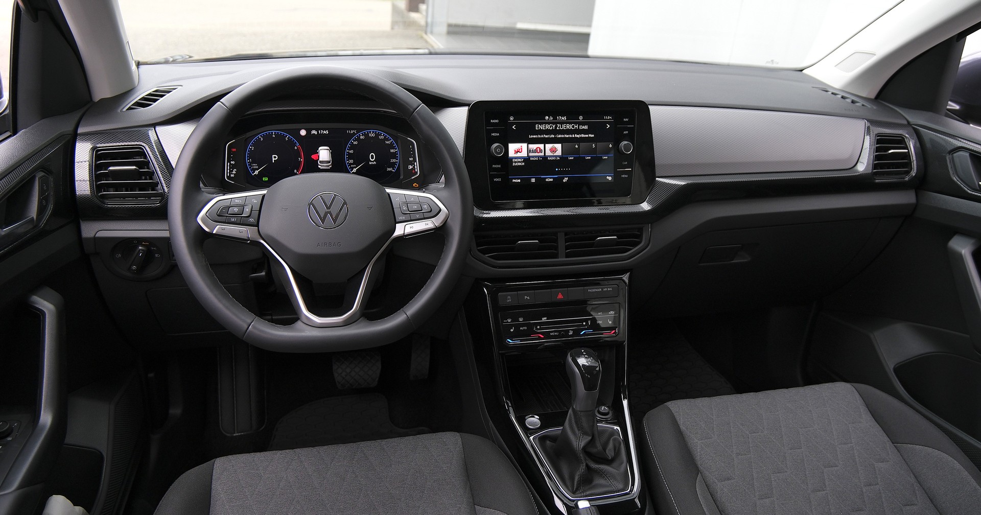 VW T-Cross 1.0 TSI EVO Life DSG-image-4