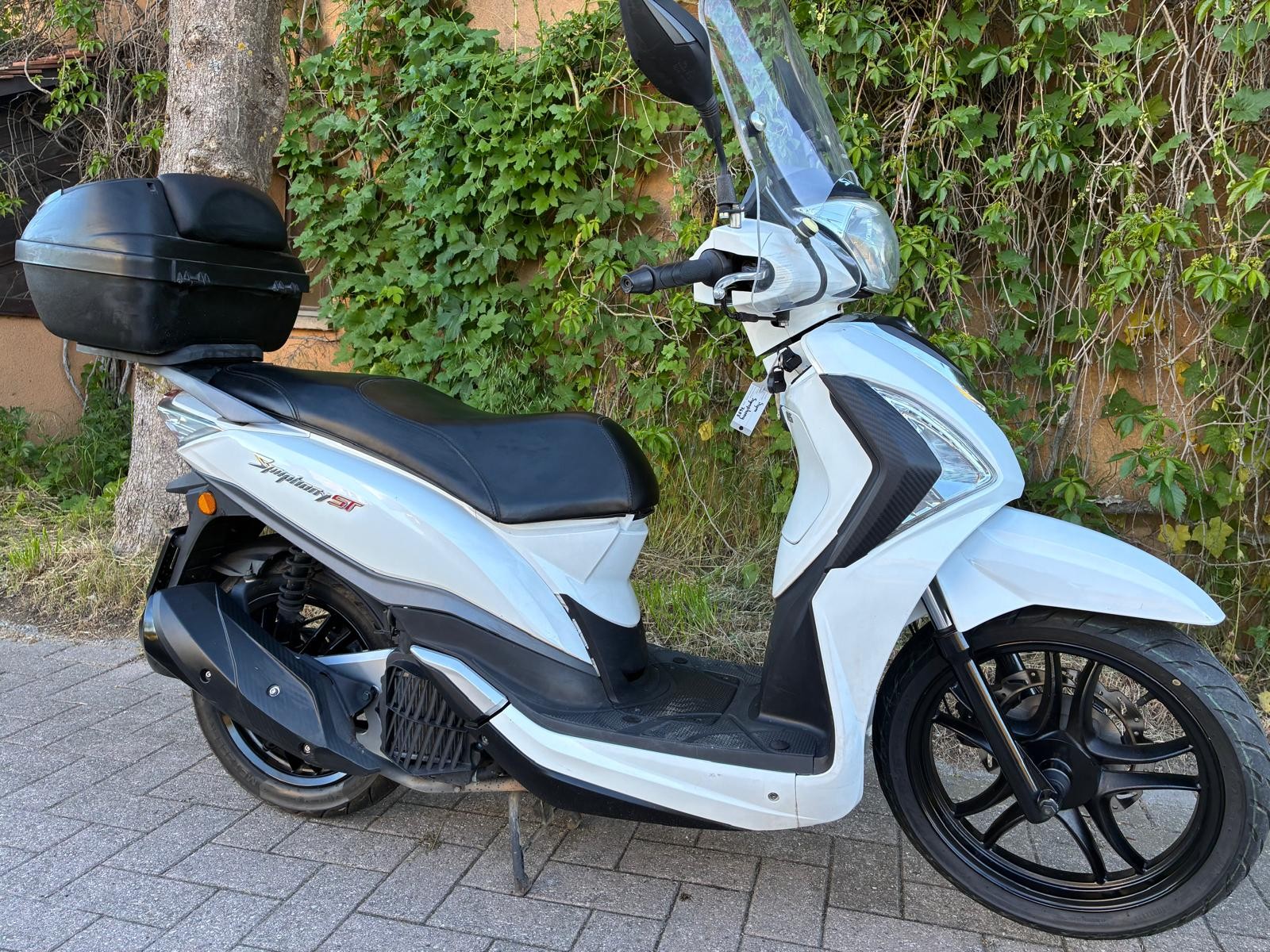 SYM Symphony ST 125 i LC-image-1