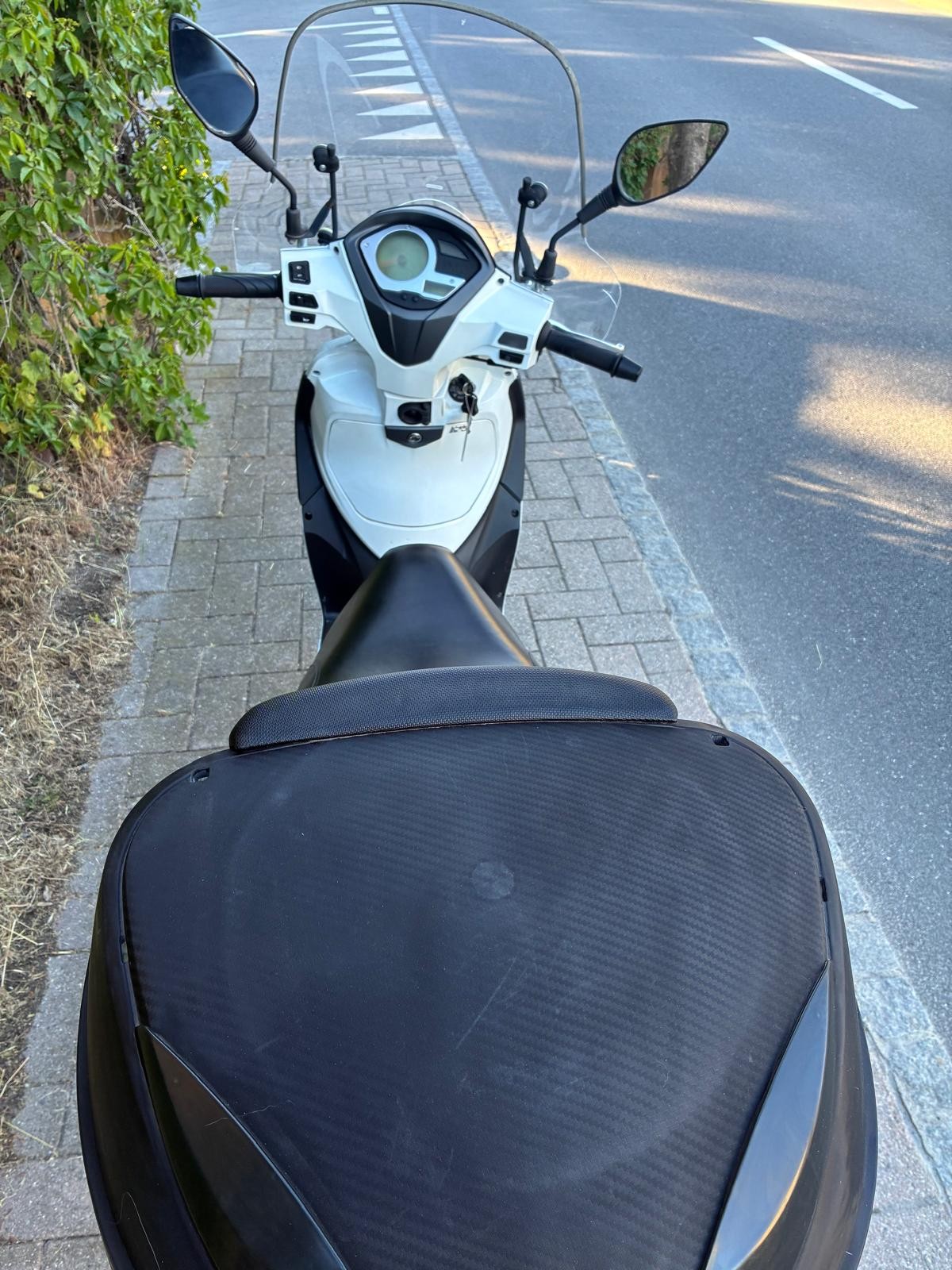 SYM Symphony ST 125 i LC-image-5