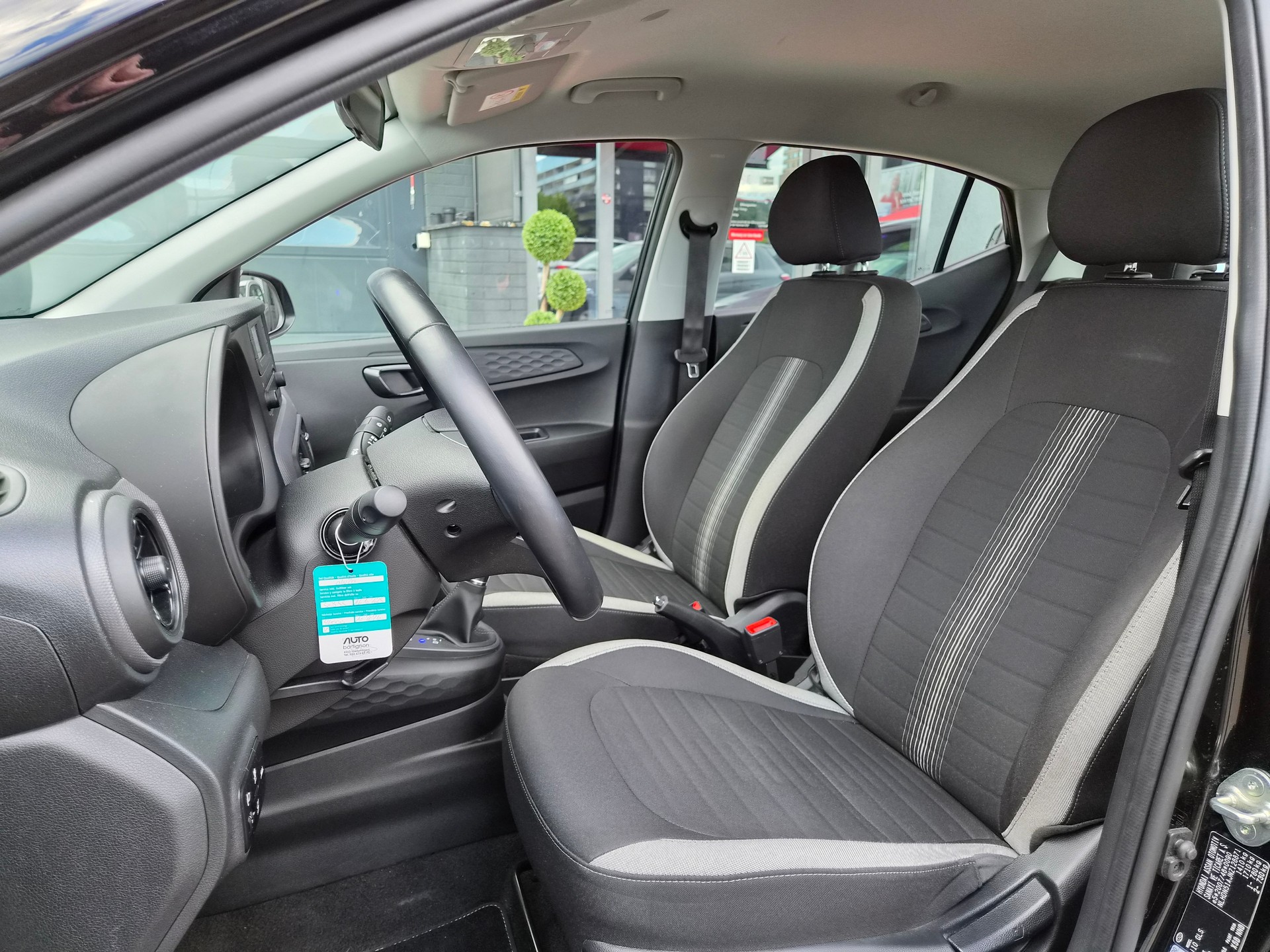 HYUNDAI i10 1.0 Origo Automat-image-12