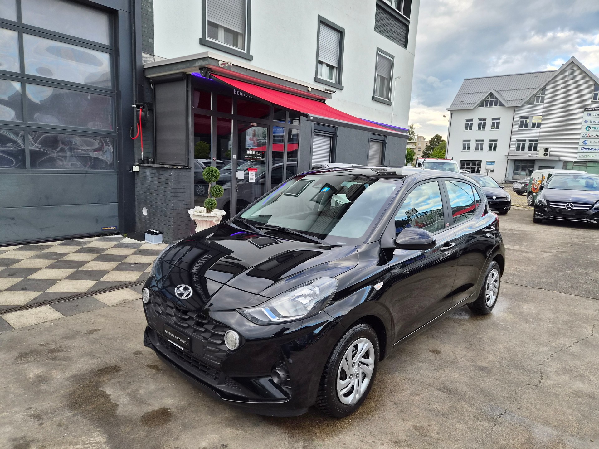 HYUNDAI i10 1.0 Origo Automat-image-2