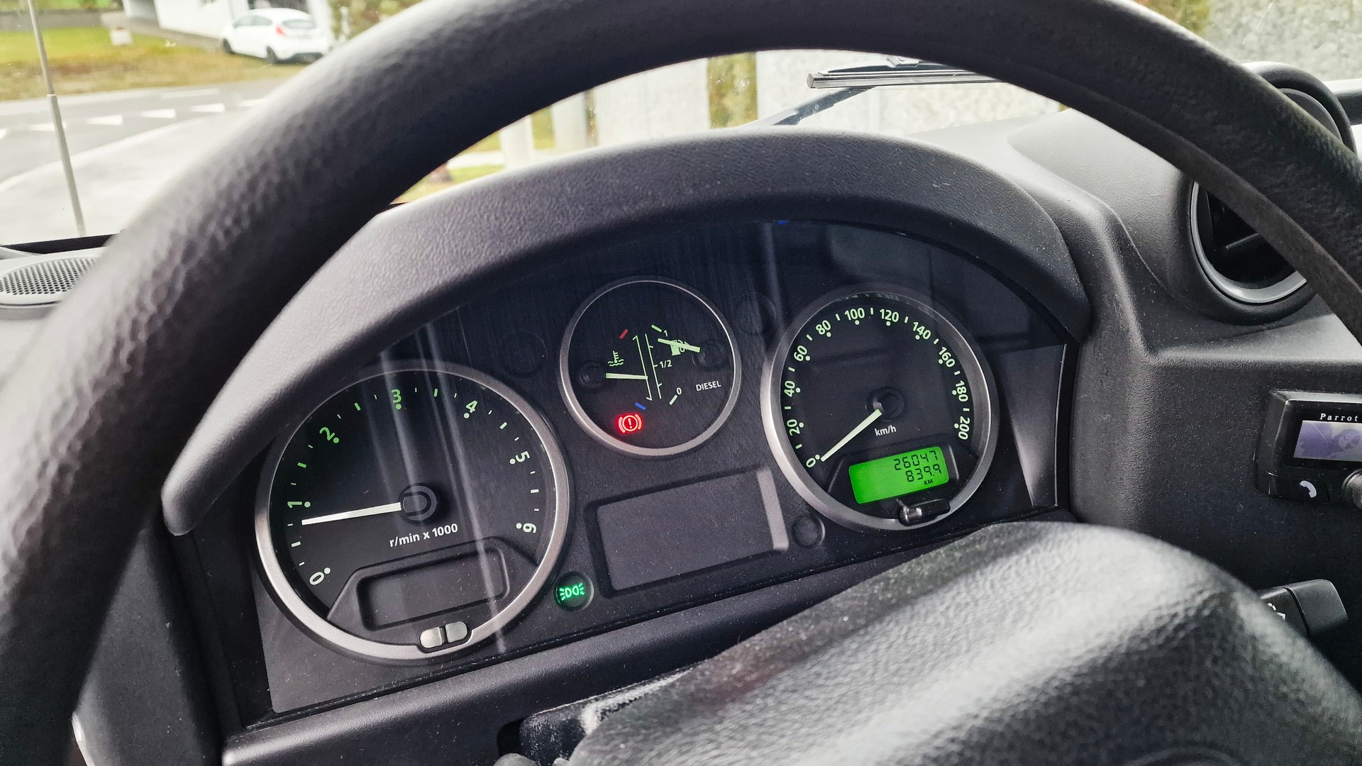 LAND ROVER Defender 110 SW 2.4Tdc-image-14