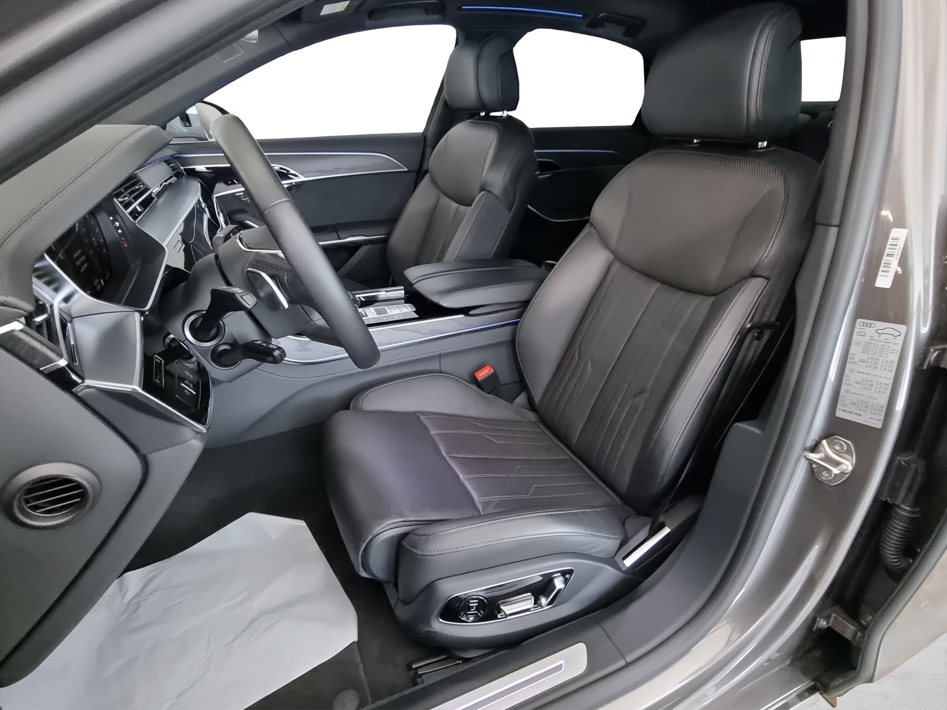 AUDI A8 3.0 TFSI V6 quattro 8-Gang tiptronic-image-5