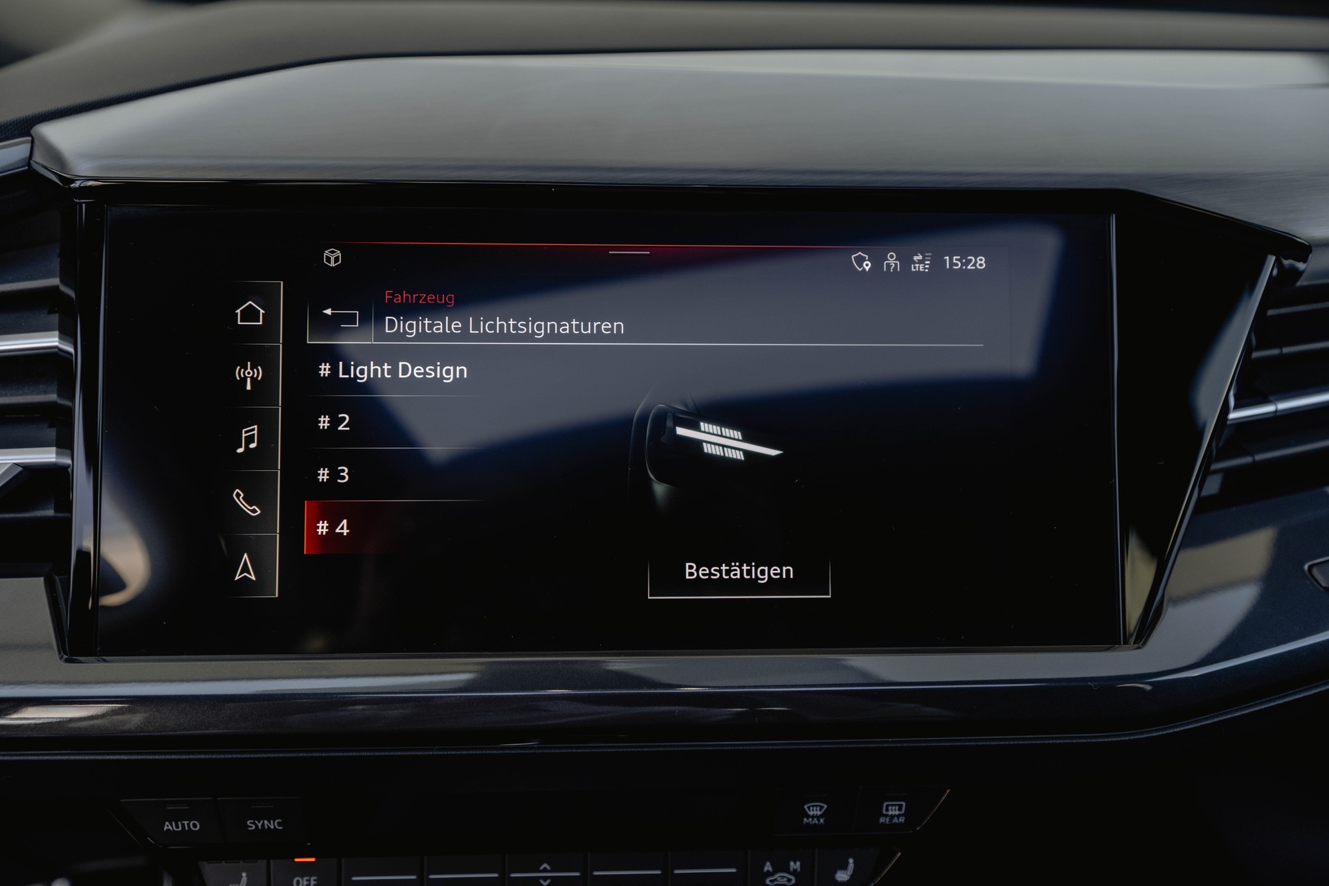 AUDI Q4 e-tron 50 quattro * S - Line * FRISCH AB MFK * TRAUMHAFTE AUSSTATTUNG * GEPFLEGTES FAHRZEUG * SOH 90.1% *-image-19