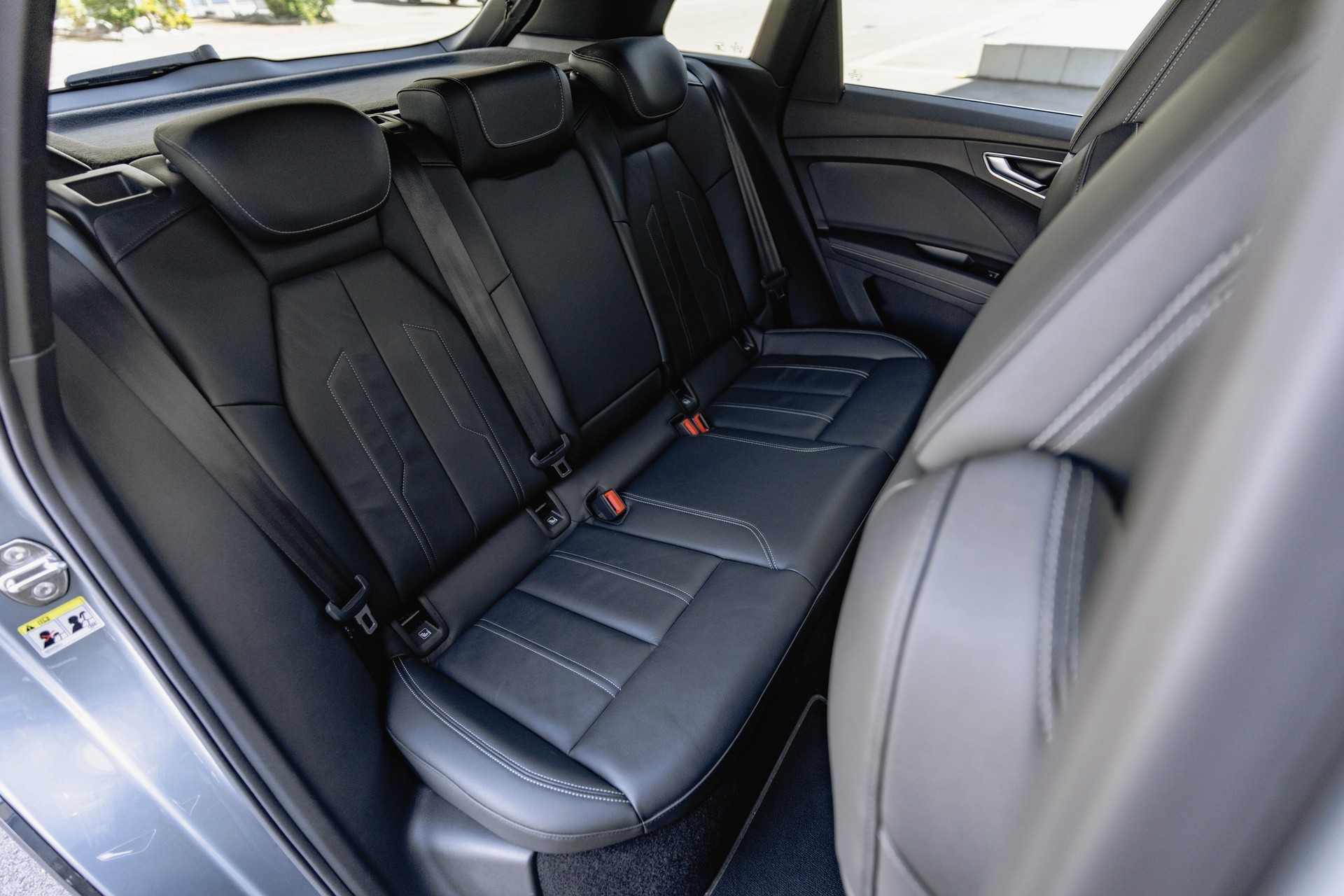 AUDI Q4 e-tron 50 quattro * S - Line * FRISCH AB MFK * TRAUMHAFTE AUSSTATTUNG * GEPFLEGTES FAHRZEUG * SOH 90.1% *-image-25