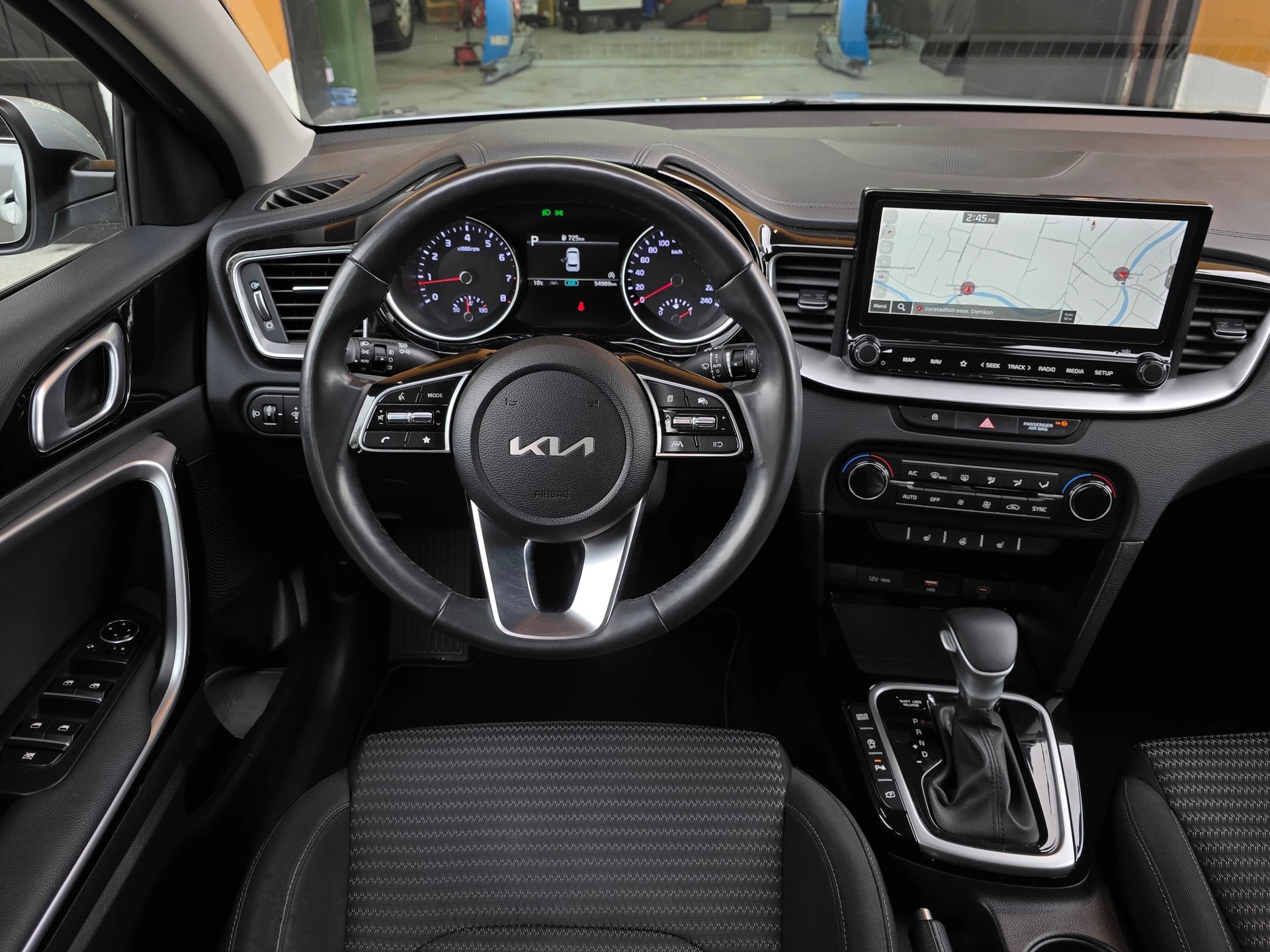 KIA Ceed 1.5 T-GDi MHEV Power DCT * CH-Fahrzeug *-image-14