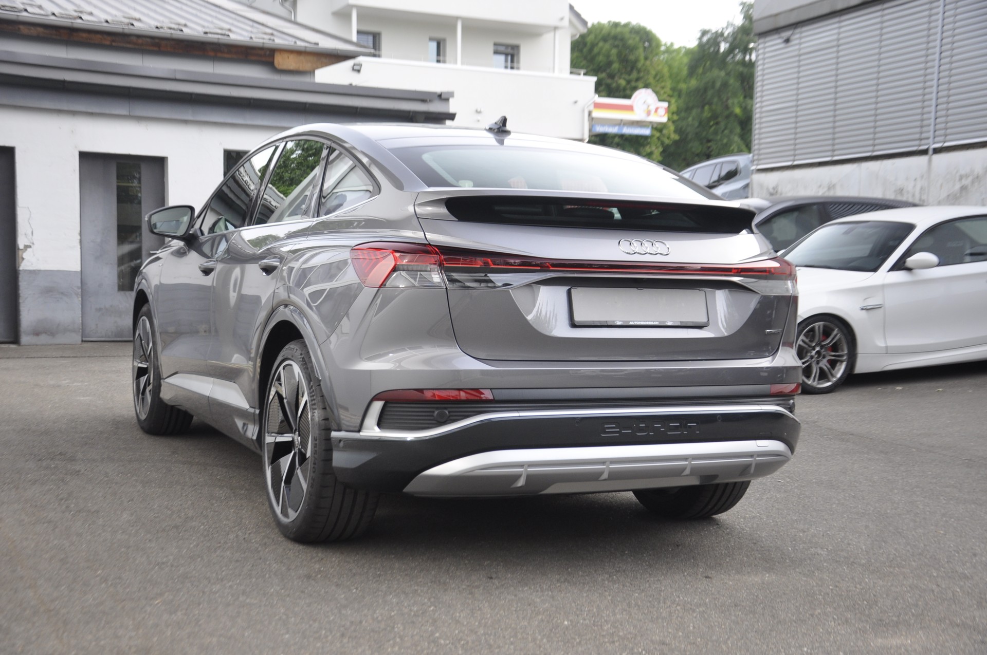 AUDI Q4 Sportback e-tron 50 quattro S line-image-15