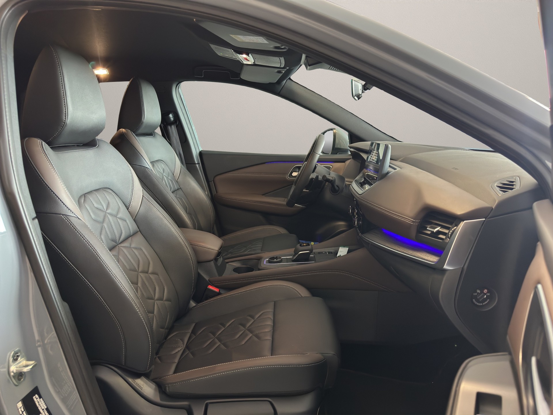 NISSAN Qashqai 1.3 DIG-T MHEV Tekna+ Xtronic 4x4-image-9