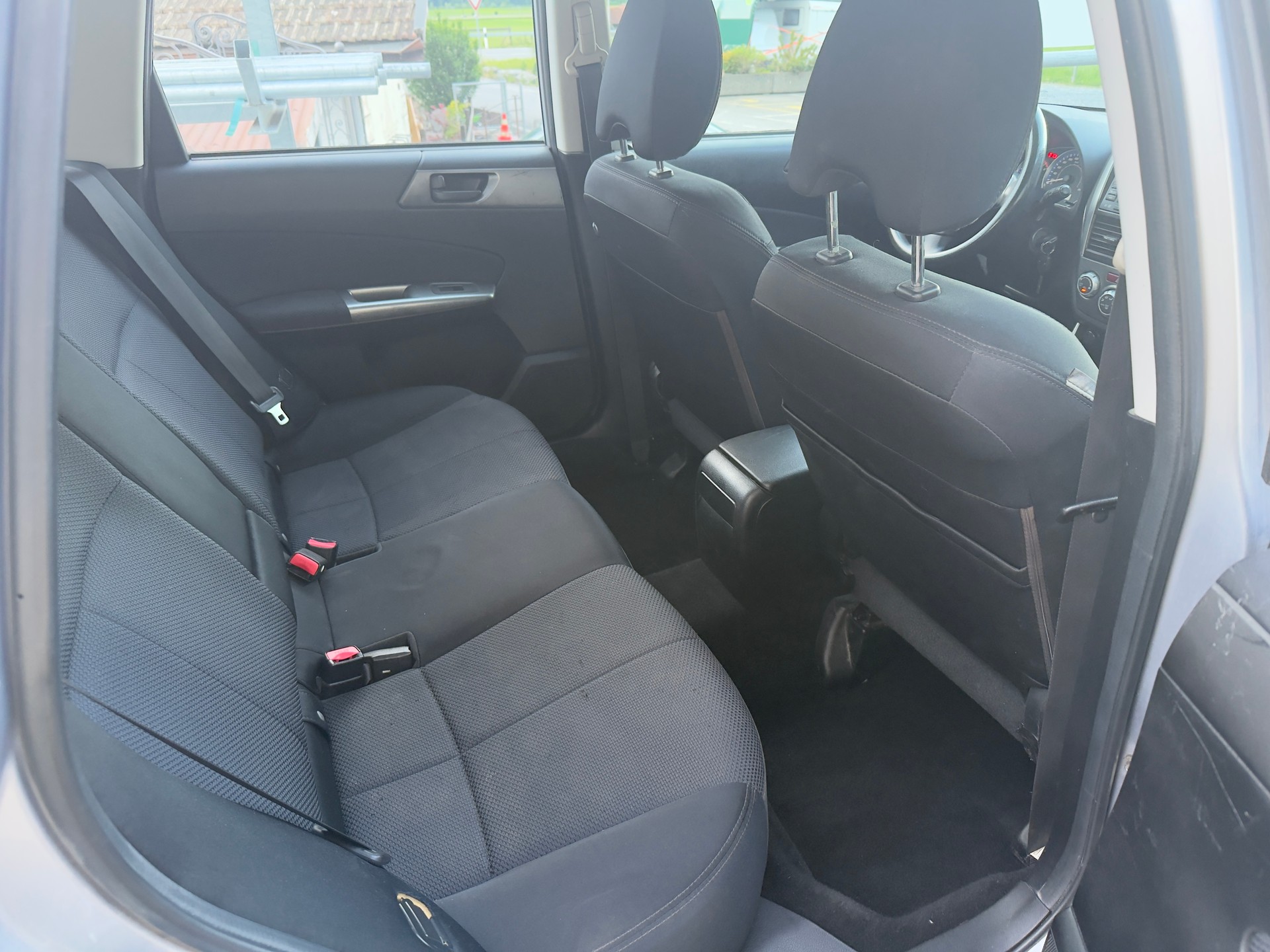 SUBARU Forester 2.0X Swiss-image-7