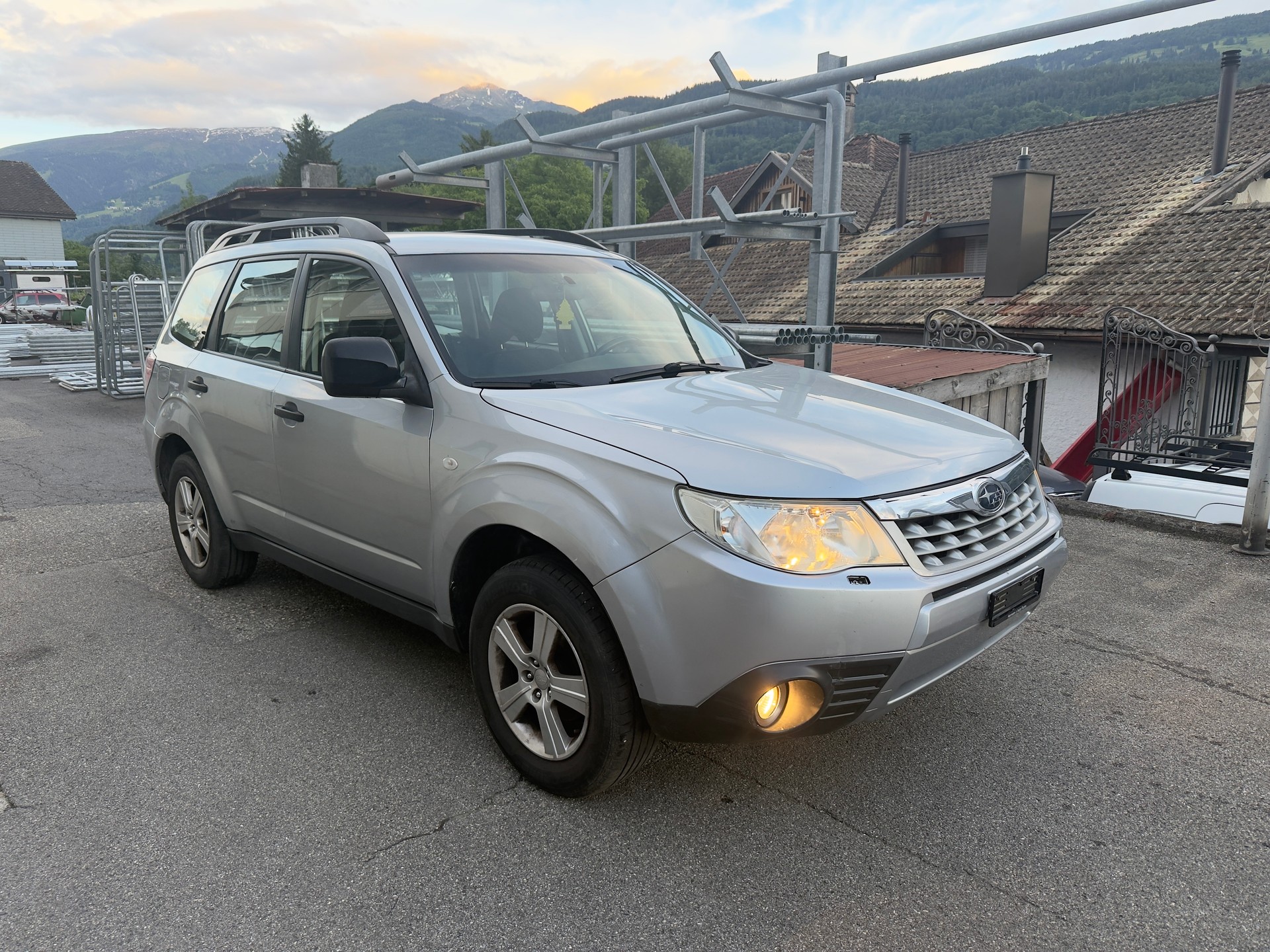 SUBARU Forester 2.0X Swiss-image-2