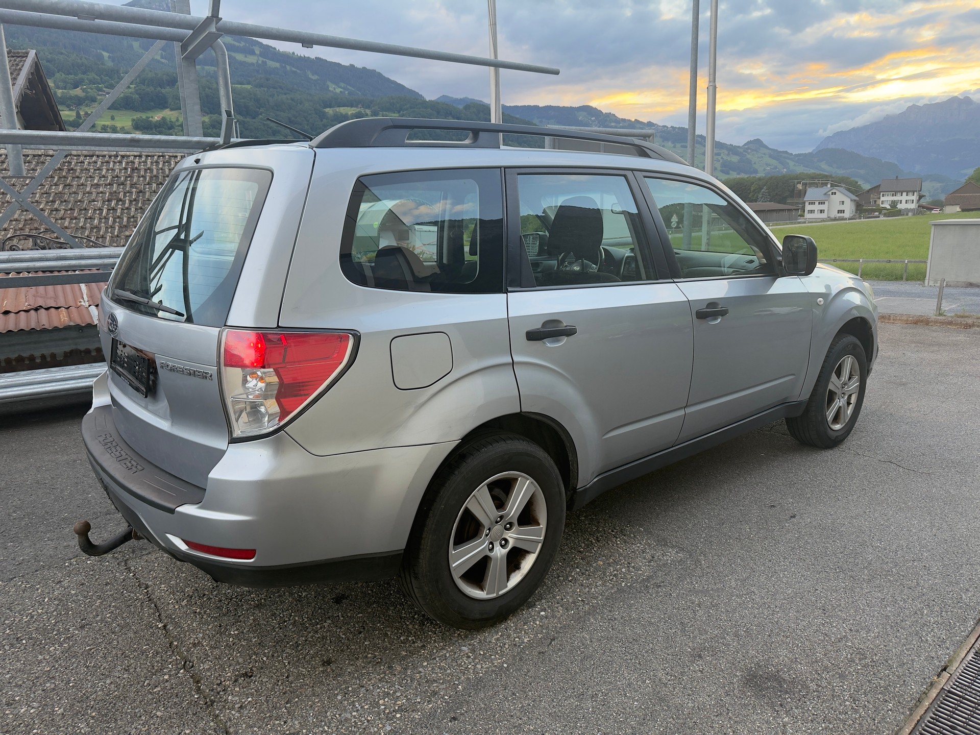 SUBARU Forester 2.0X Swiss-image-4