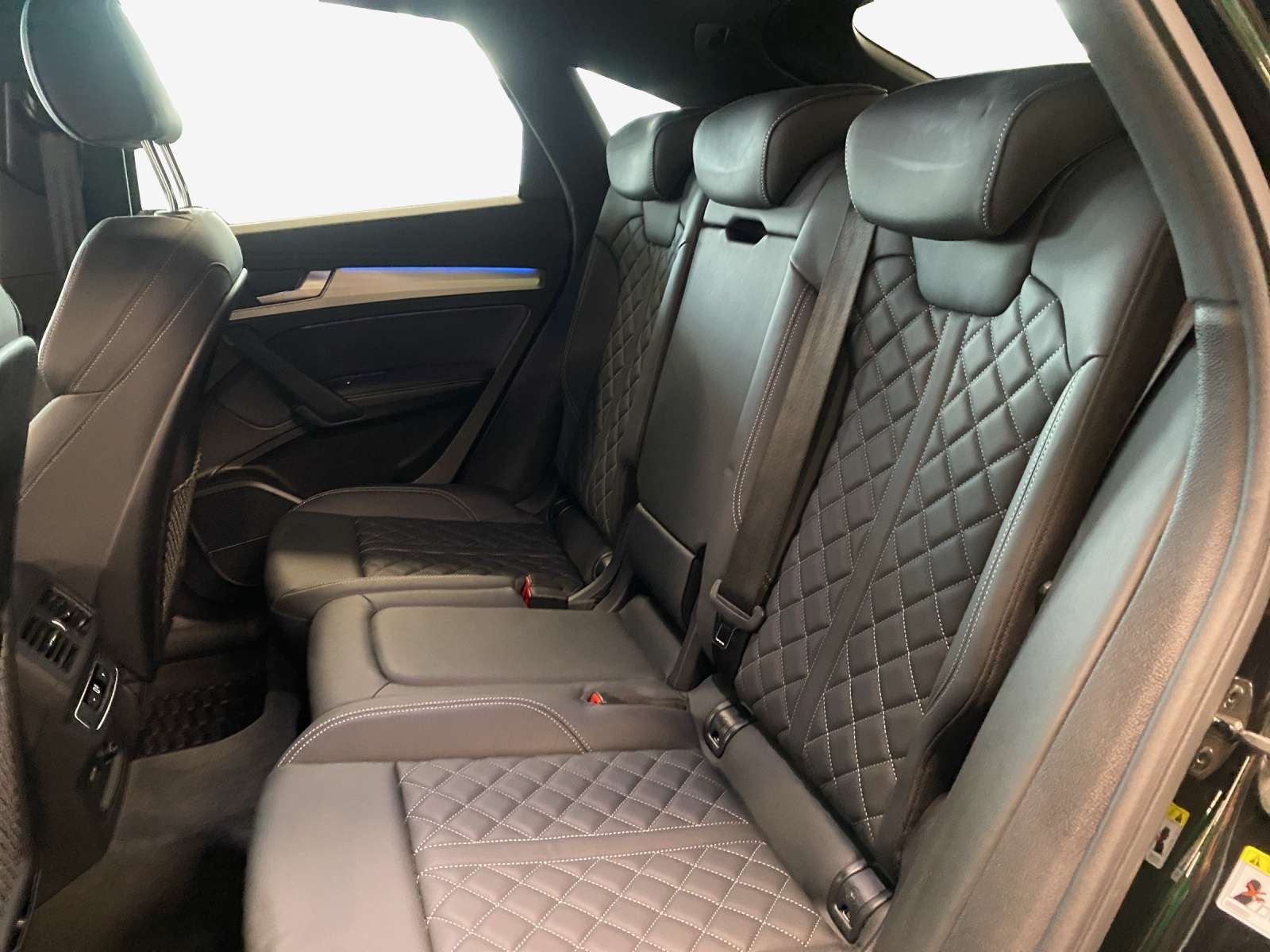 AUDI Q5 Sportback 55 TFSI e PHEV S line quattro S-tronic-image-12