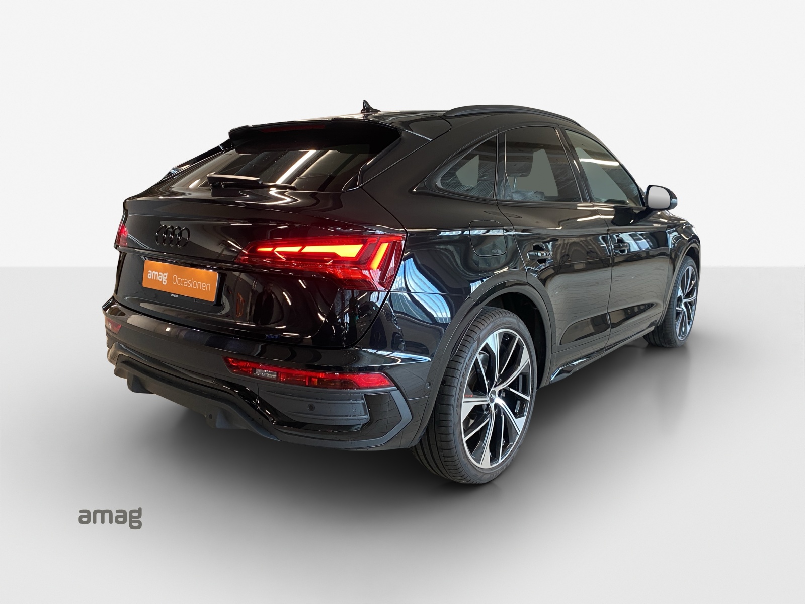 AUDI Q5 Sportback 55 TFSI e PHEV S line quattro S-tronic-image-5