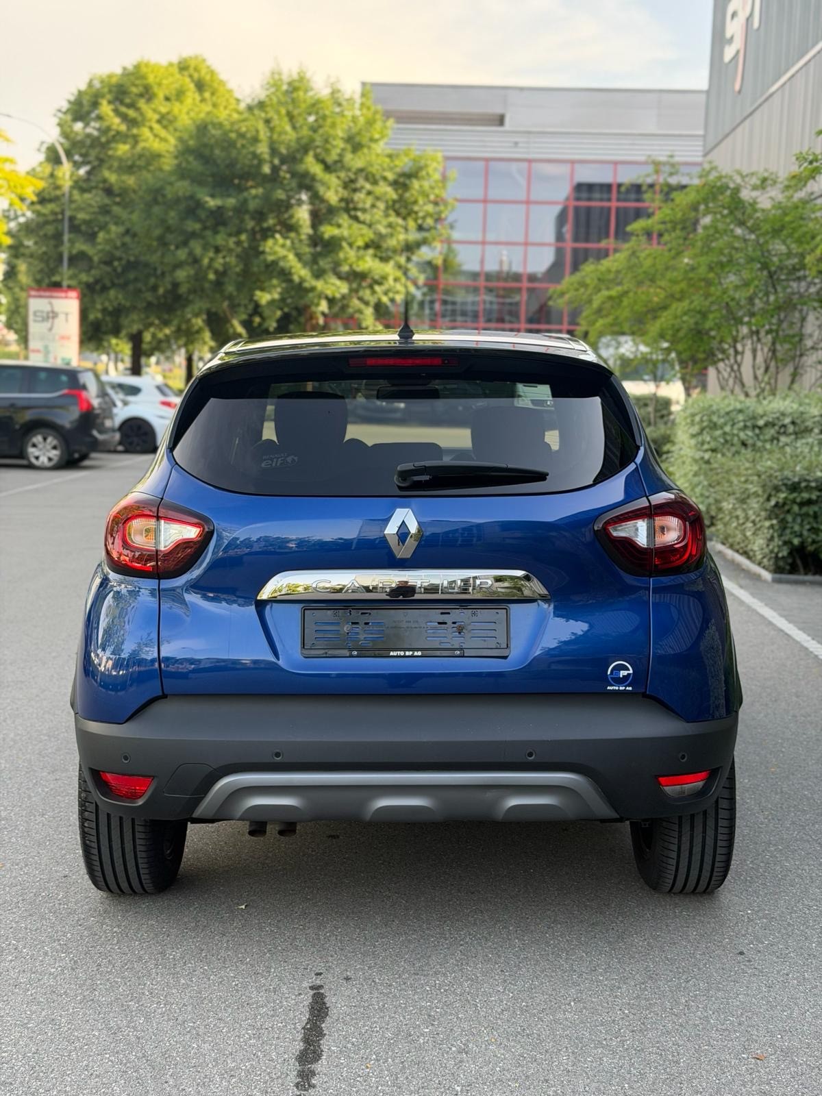 RENAULT Captur 1.3 T 16V S-Edition EDC-image-4