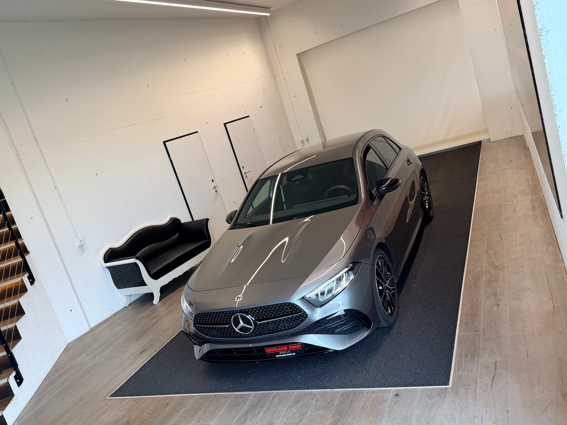 MERCEDES-BENZ A 200 7G-DCT AMG Line-image-3