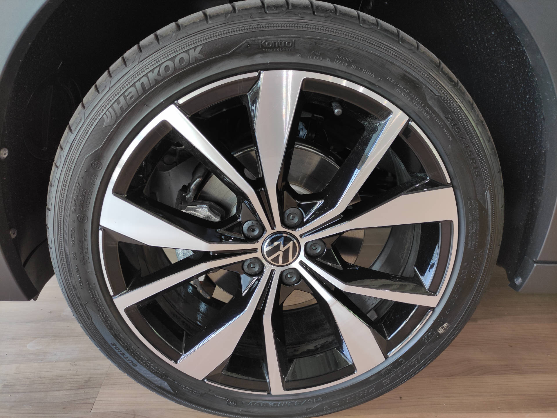 VW T-Cross 1.5 TSI R-Line DSG-showroom-element-2