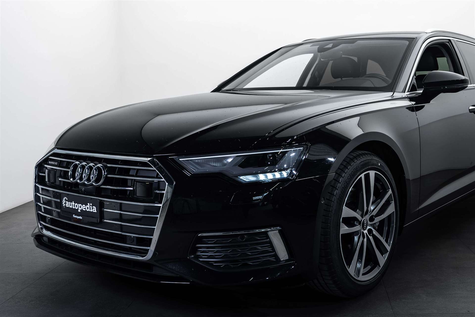 AUDI A6 Avant 45 TFSI S line S-tronic quattro-showroom-element-1