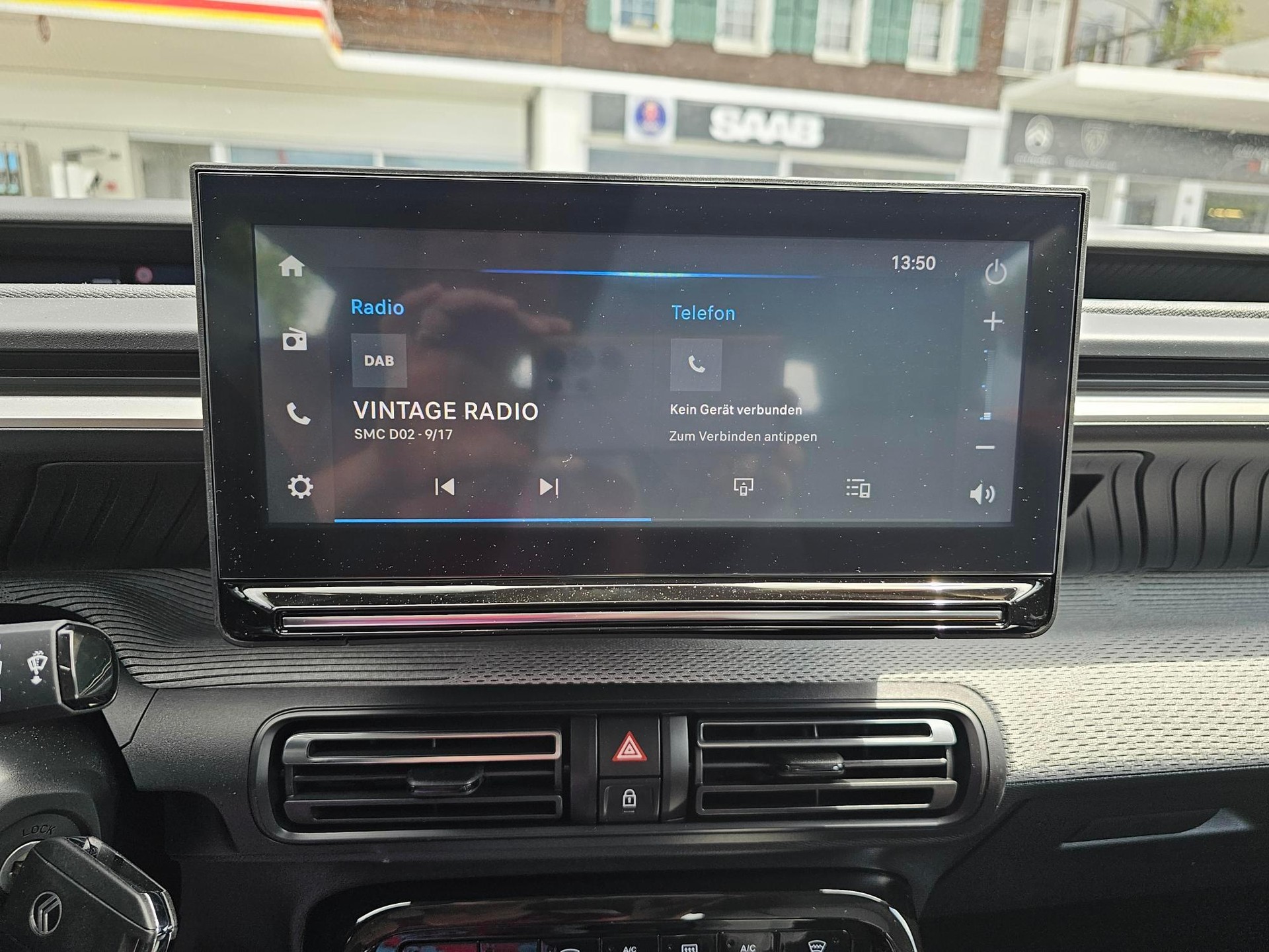 CITROEN e-C3 long range Plus-image-8