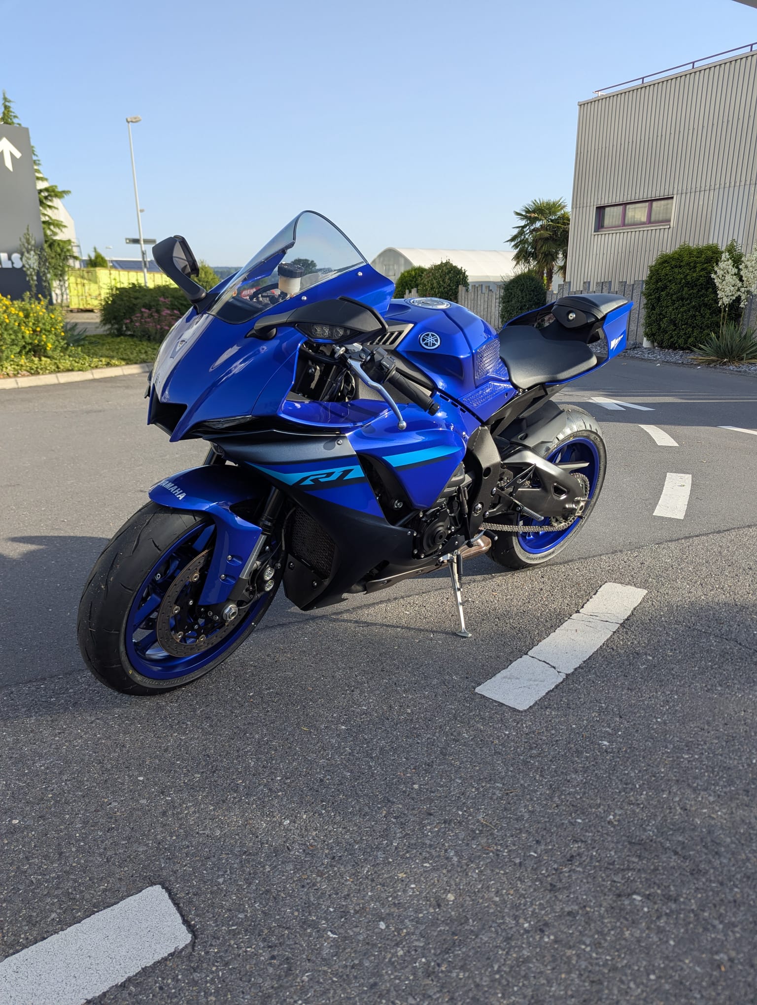 YAMAHA YZF-R1 ABS-image-0
