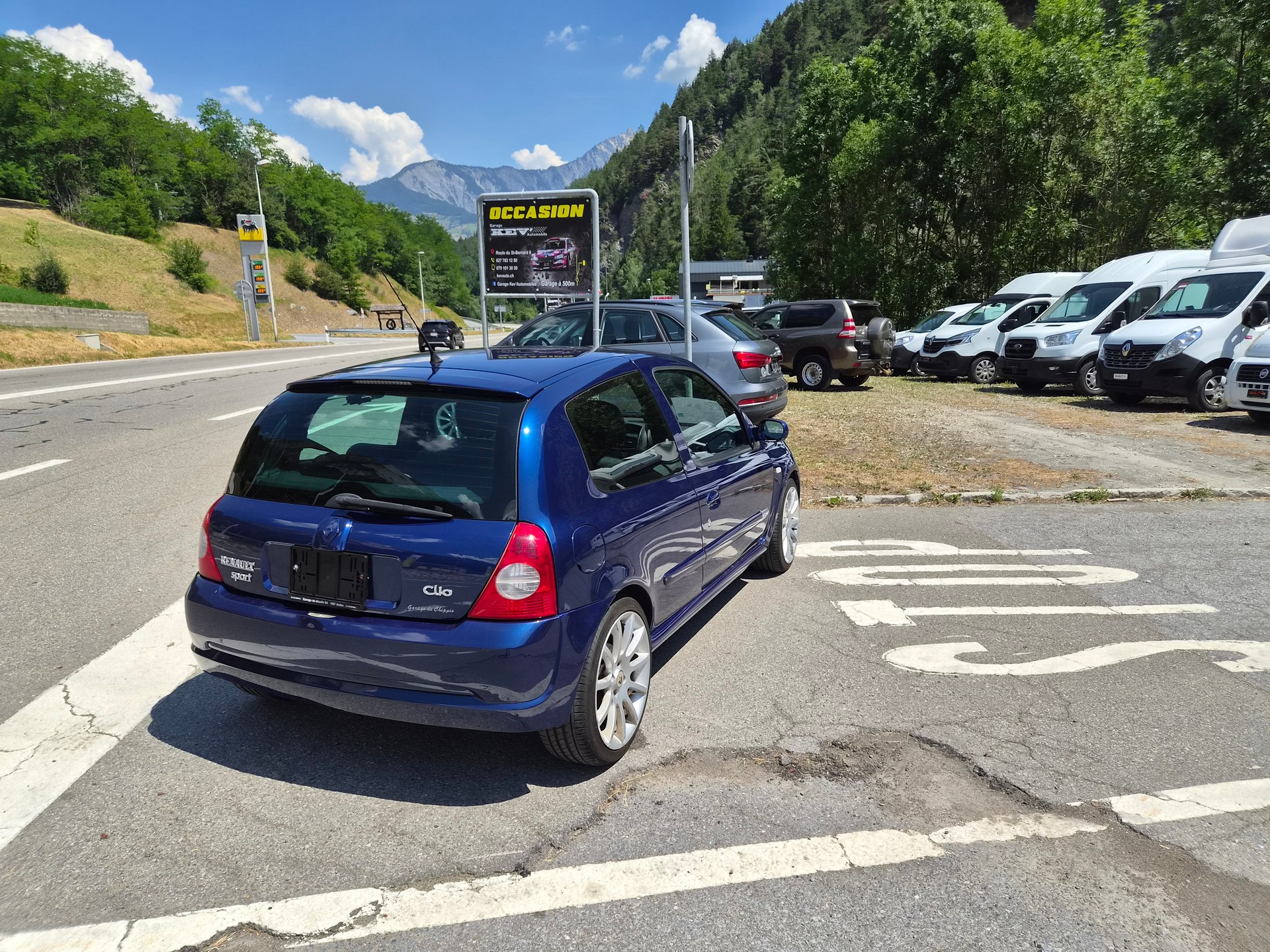 RENAULT Clio 2.0 16V Sport-image-3