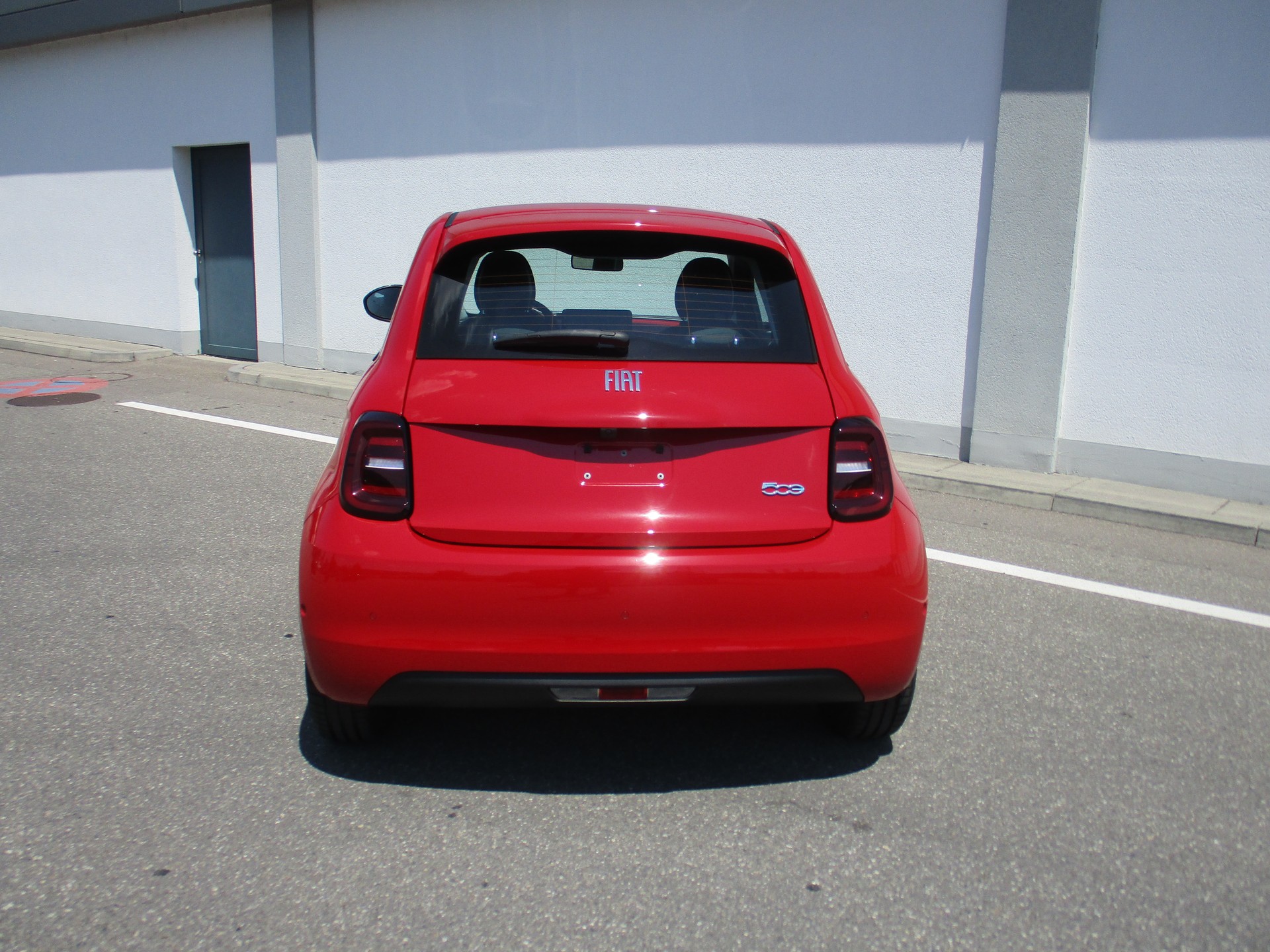 FIAT 500e 87kW RED-image-3