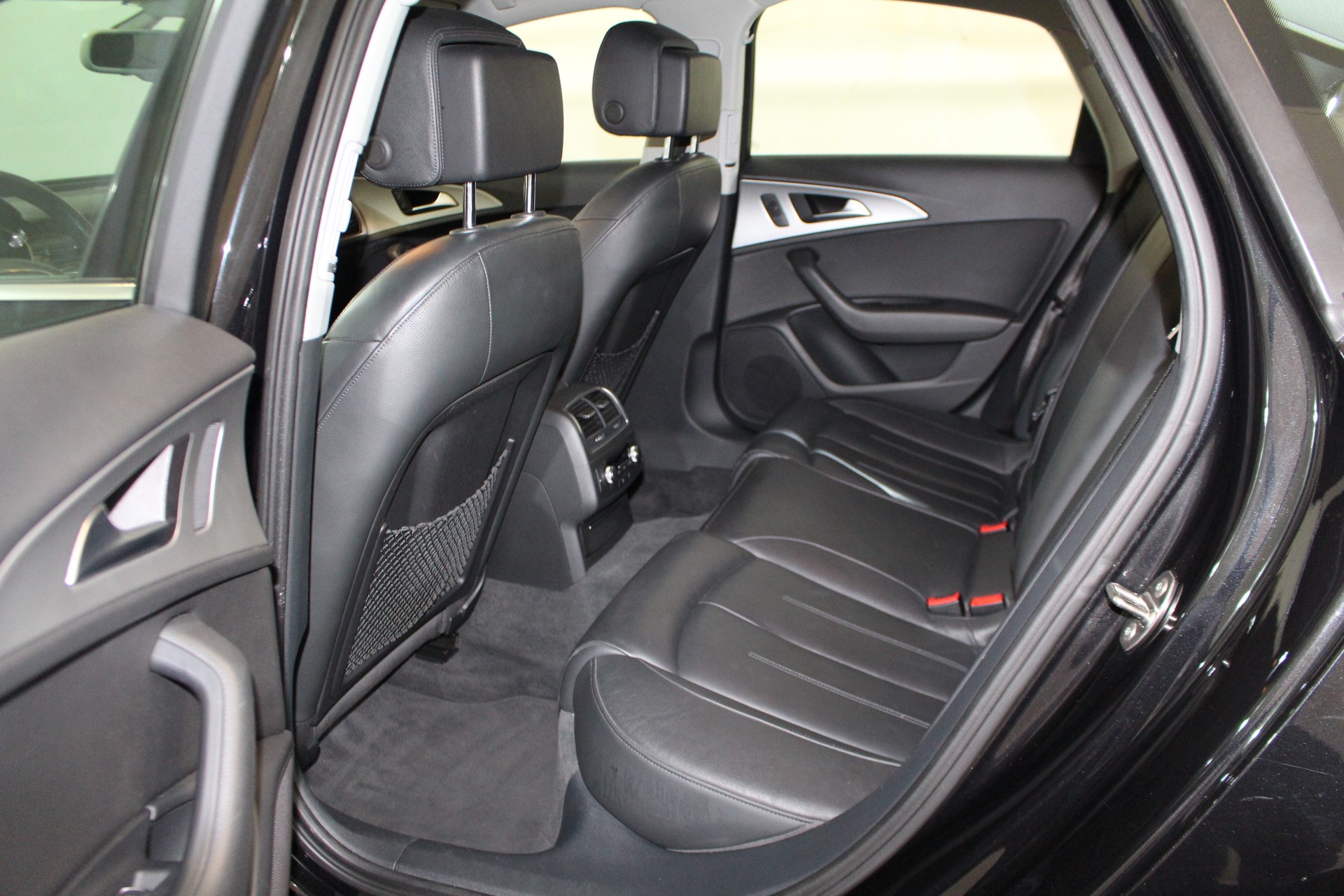 AUDI A6 2.0 TDI-image-7