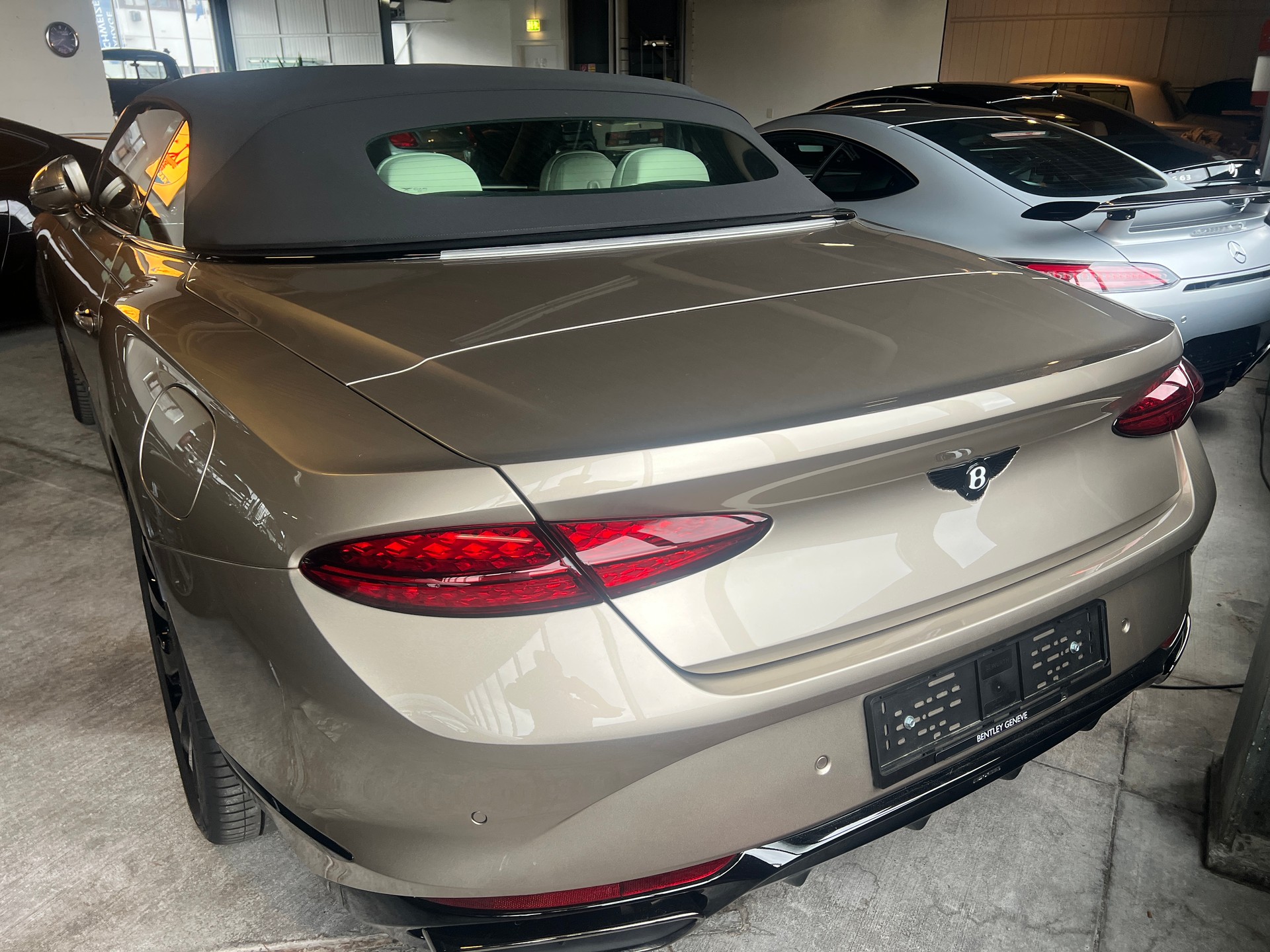 BENTLEY Continental GTC 4.0 V8 Cabriolet PHEV Mulliner-image-7