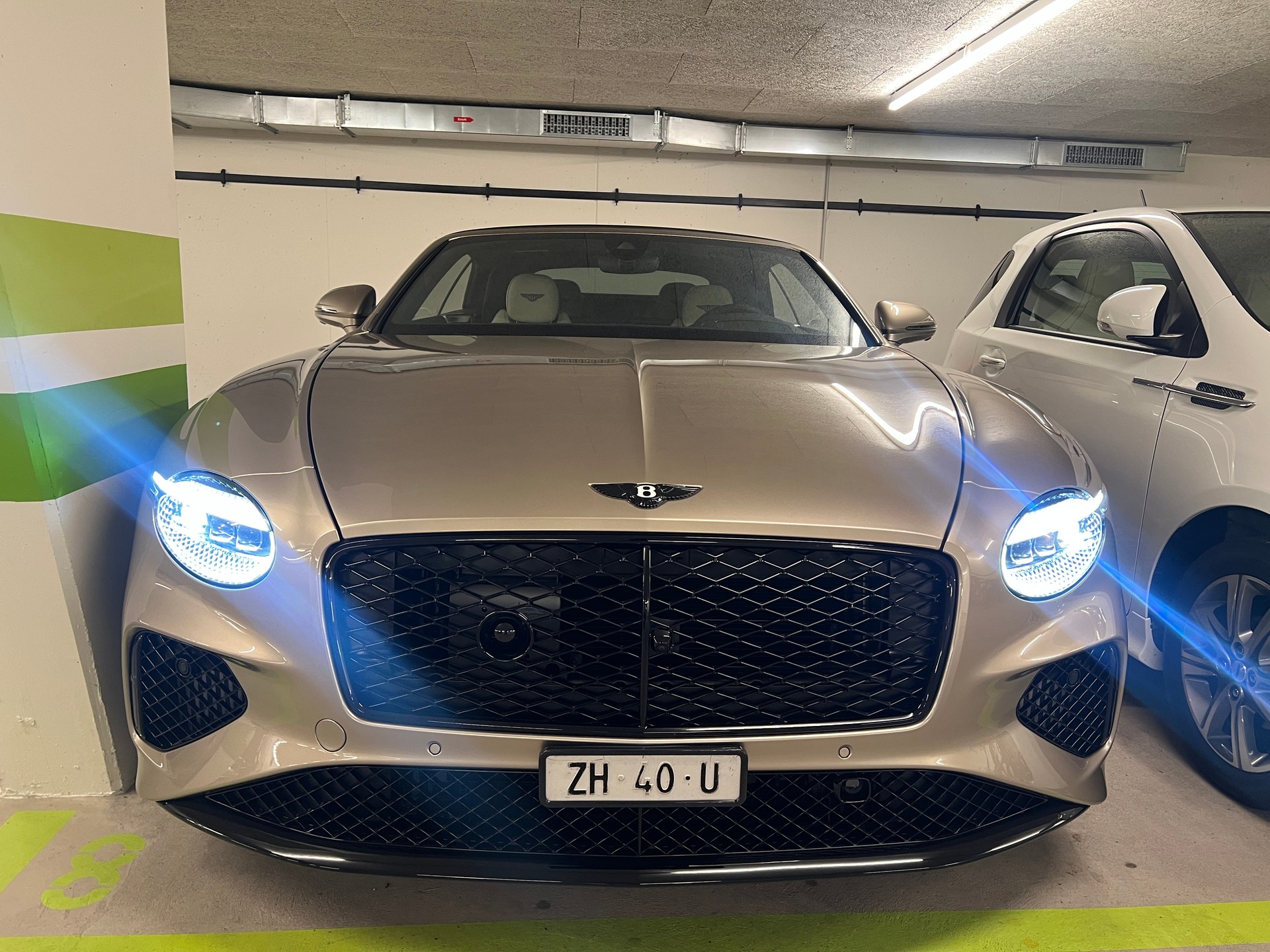 BENTLEY Continental GTC 4.0 V8 Cabriolet PHEV Mulliner-image-4