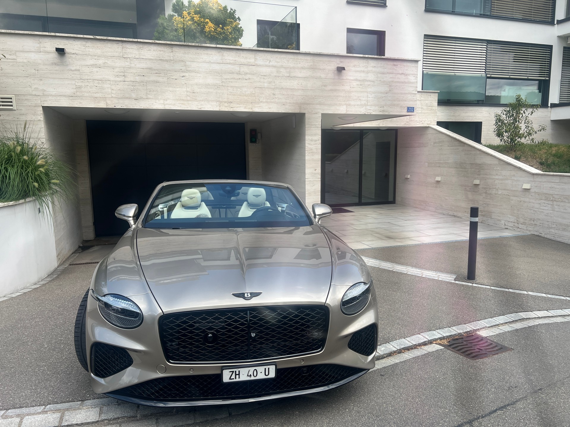 BENTLEY Continental GTC 4.0 V8 Cabriolet PHEV Mulliner
