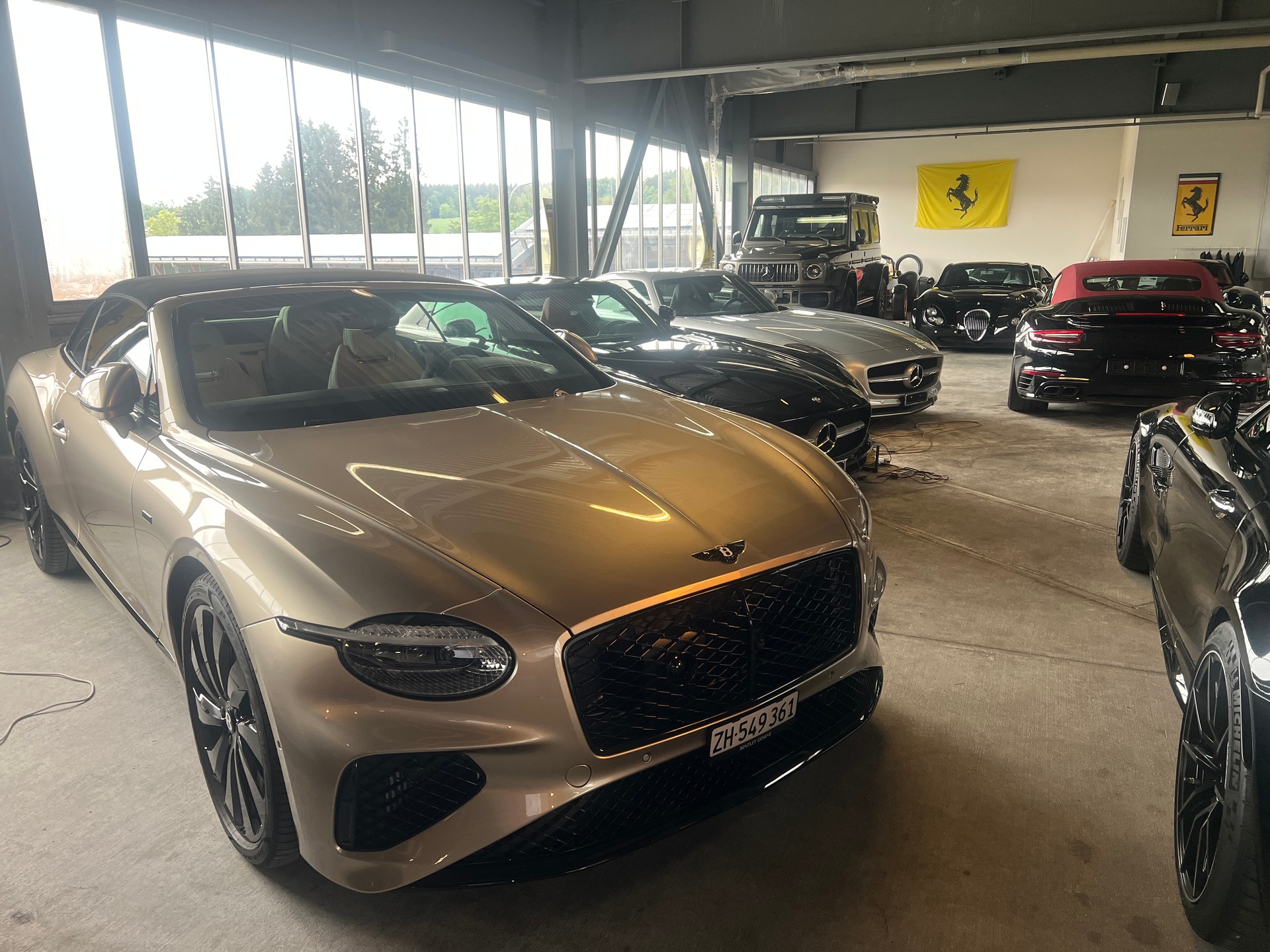 BENTLEY Continental GTC 4.0 V8 Cabriolet PHEV Mulliner-image-1