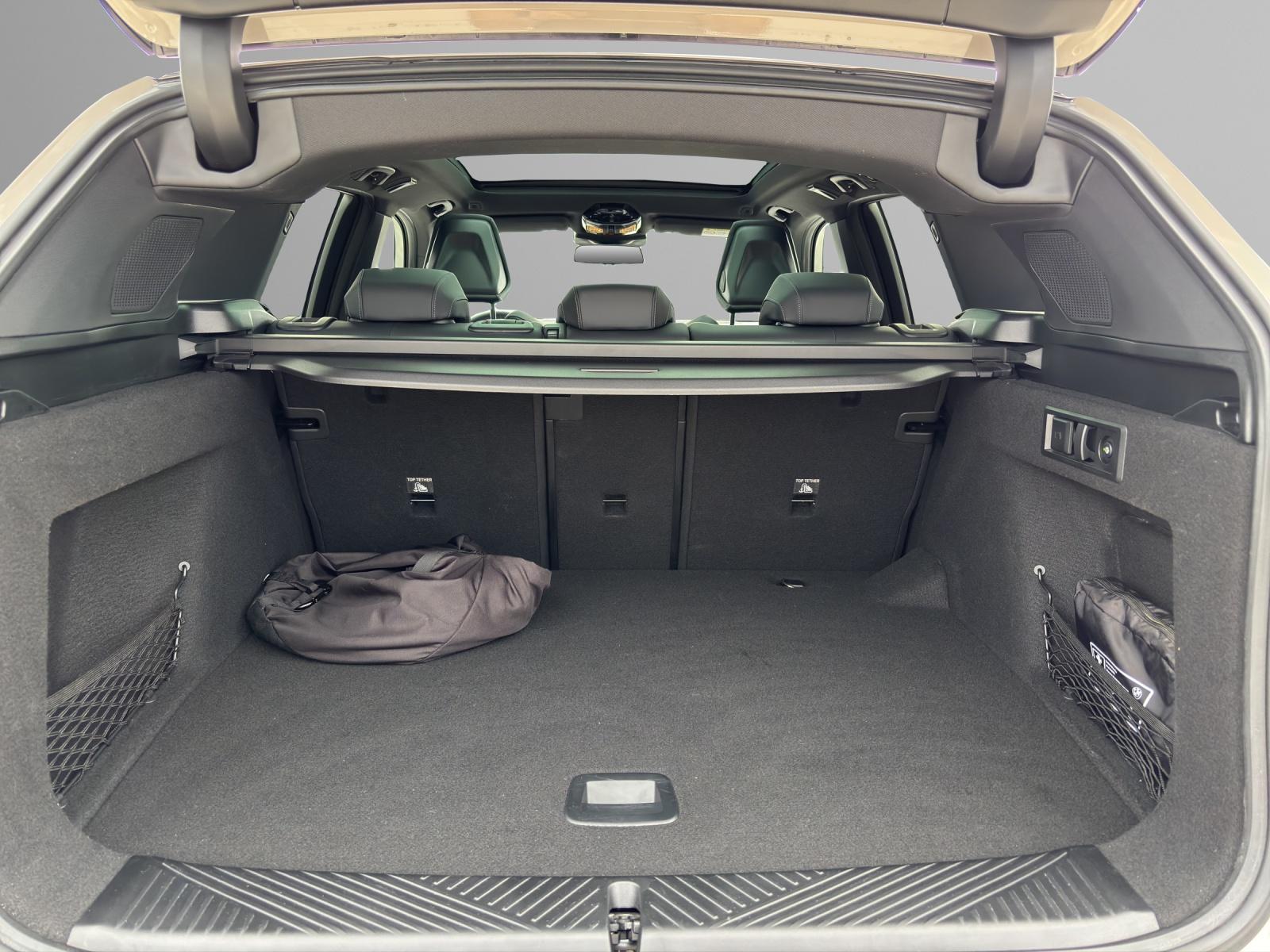 BMW X3 30e xDrive-image-16
