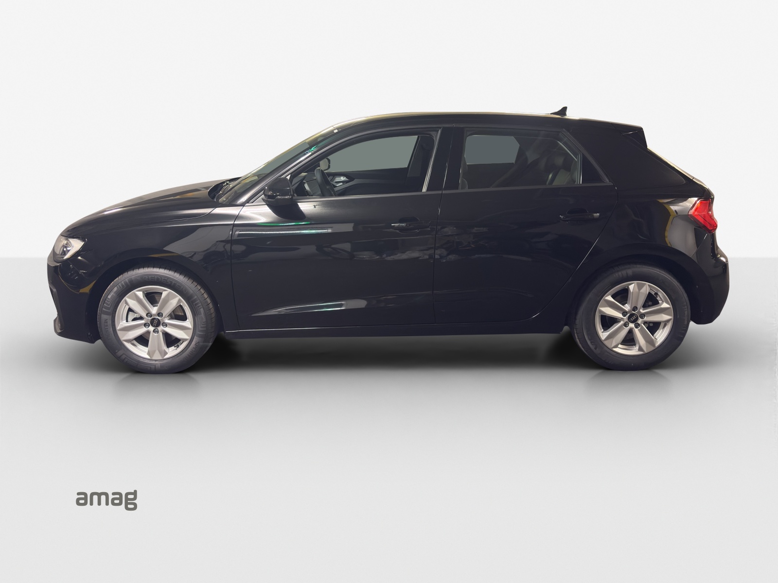 AUDI A1 Sportback 30 TFSI Attraction S-tronic-showroom-element-1