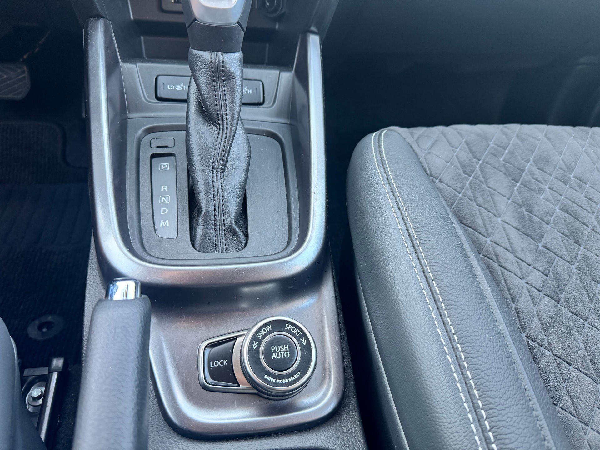 SUZUKI Vitara 1.5 Hybrid Edition 35 Top 4x4 AGS-image-12