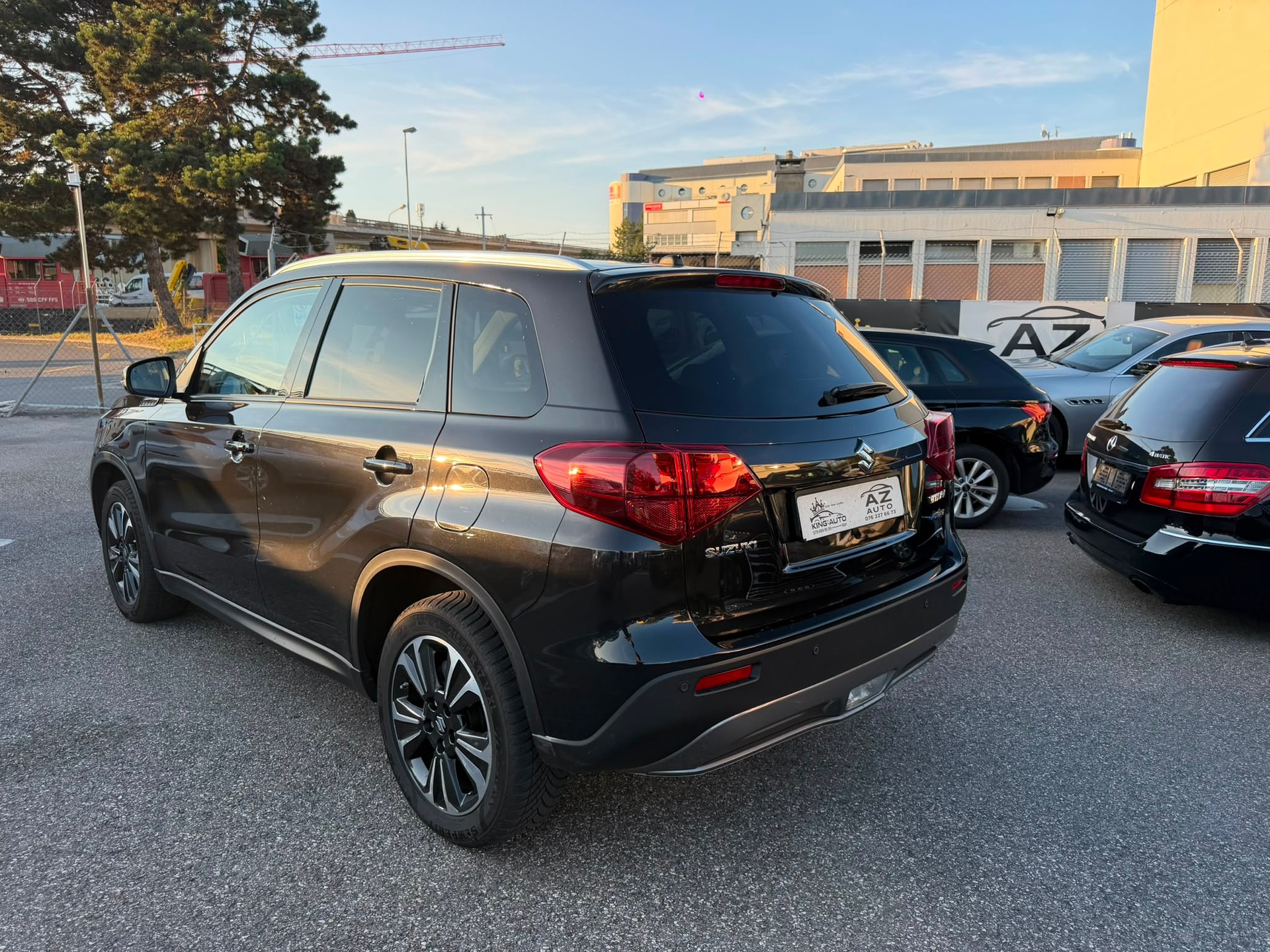 SUZUKI Vitara 1.5 Hybrid Edition 35 Top 4x4 AGS-showroom-element-3